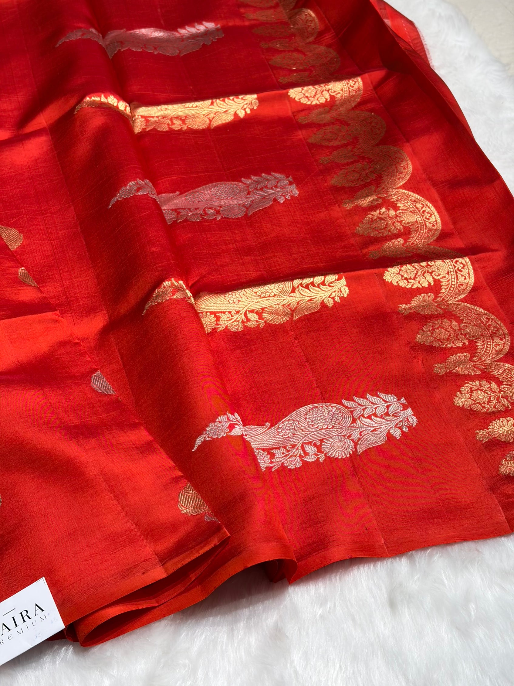 Red Shades Boota Handwoven Pure Raw Mango Silk RM-10