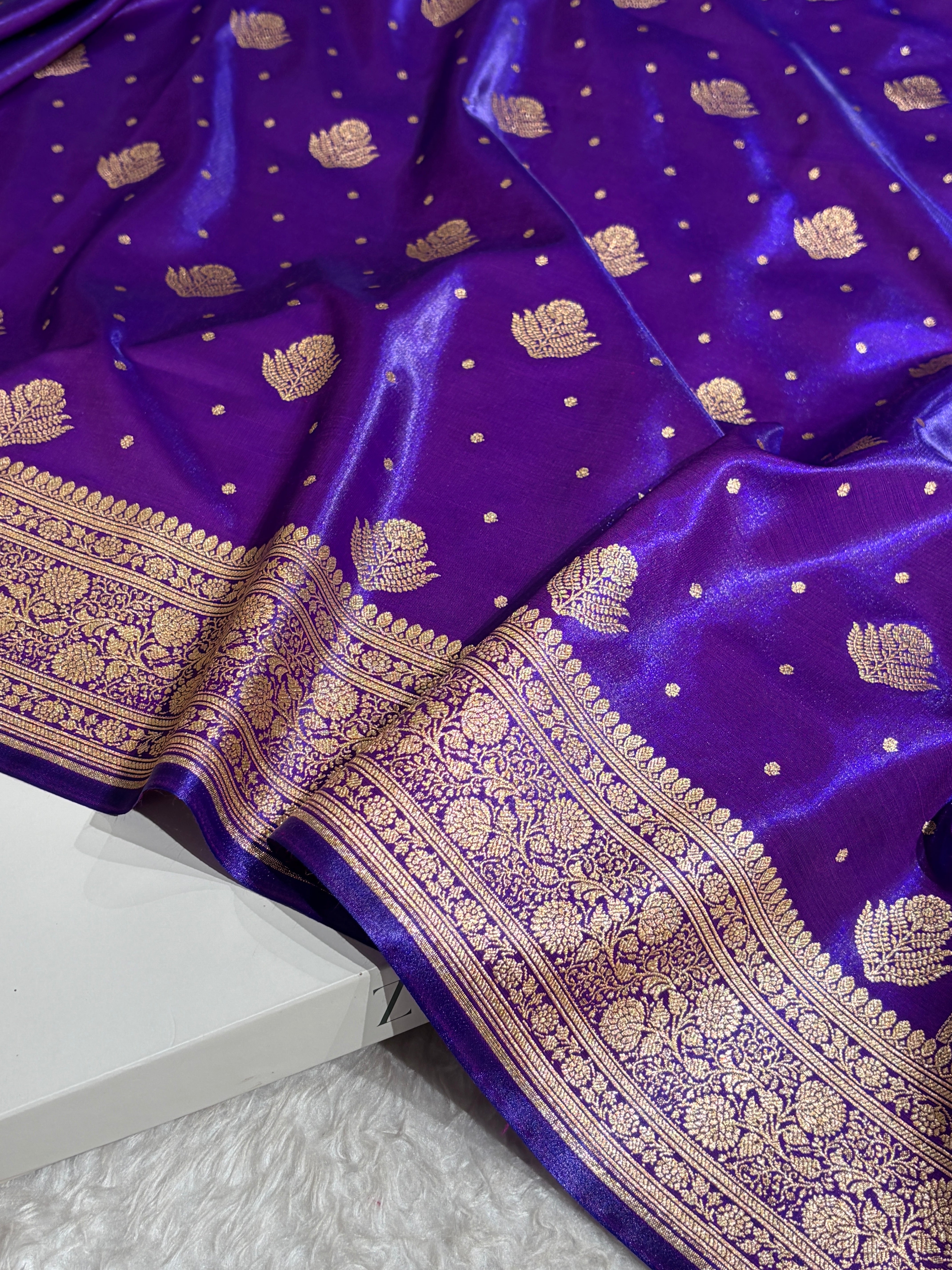 Banarasi Cross Purple Shades Booti Pattern Banarasi Satin Silk Saree SS59