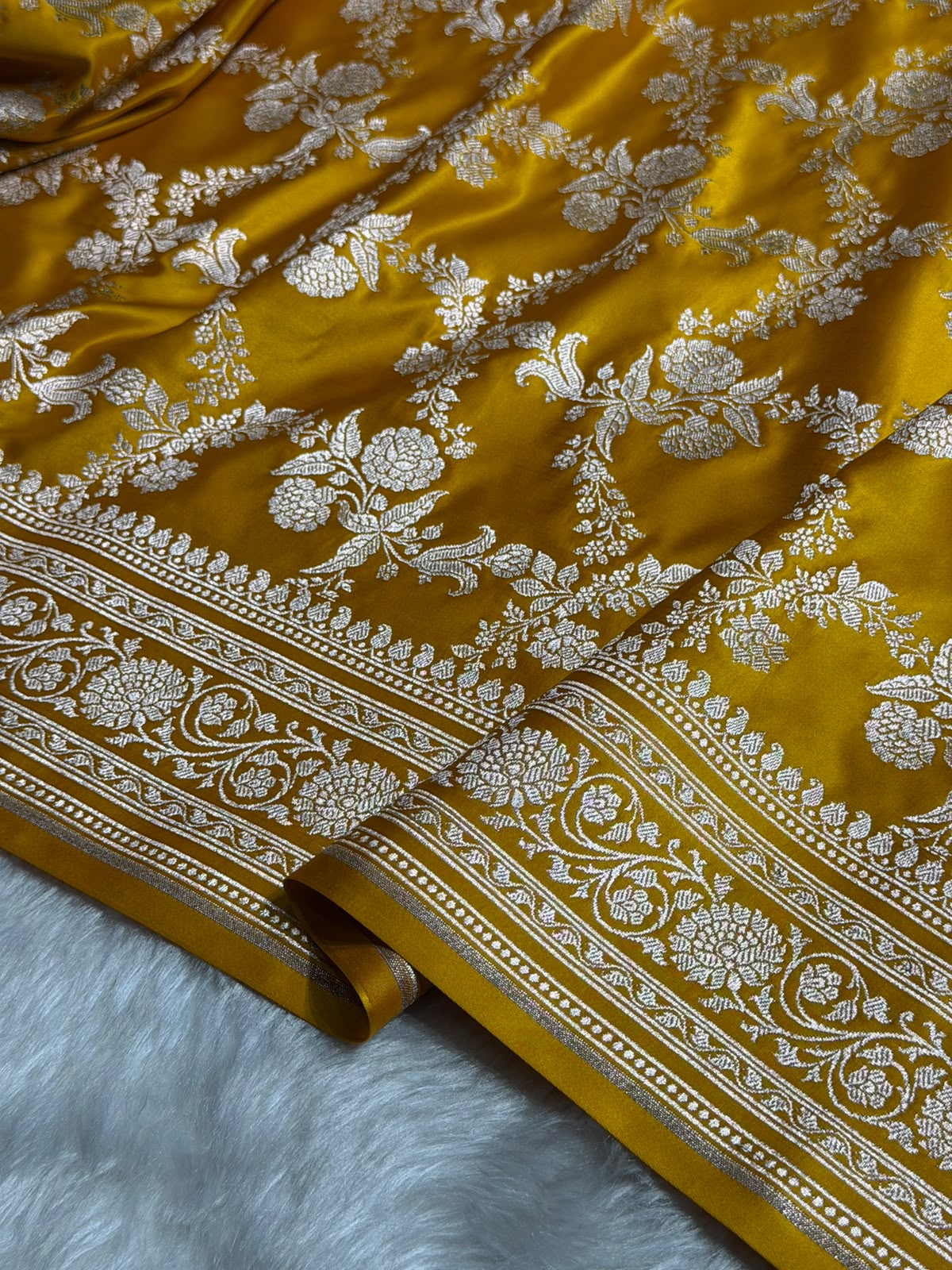 Mustard Shades Banarasi With Floral Jaal Pattern Mashru Silk Saree MSM-130