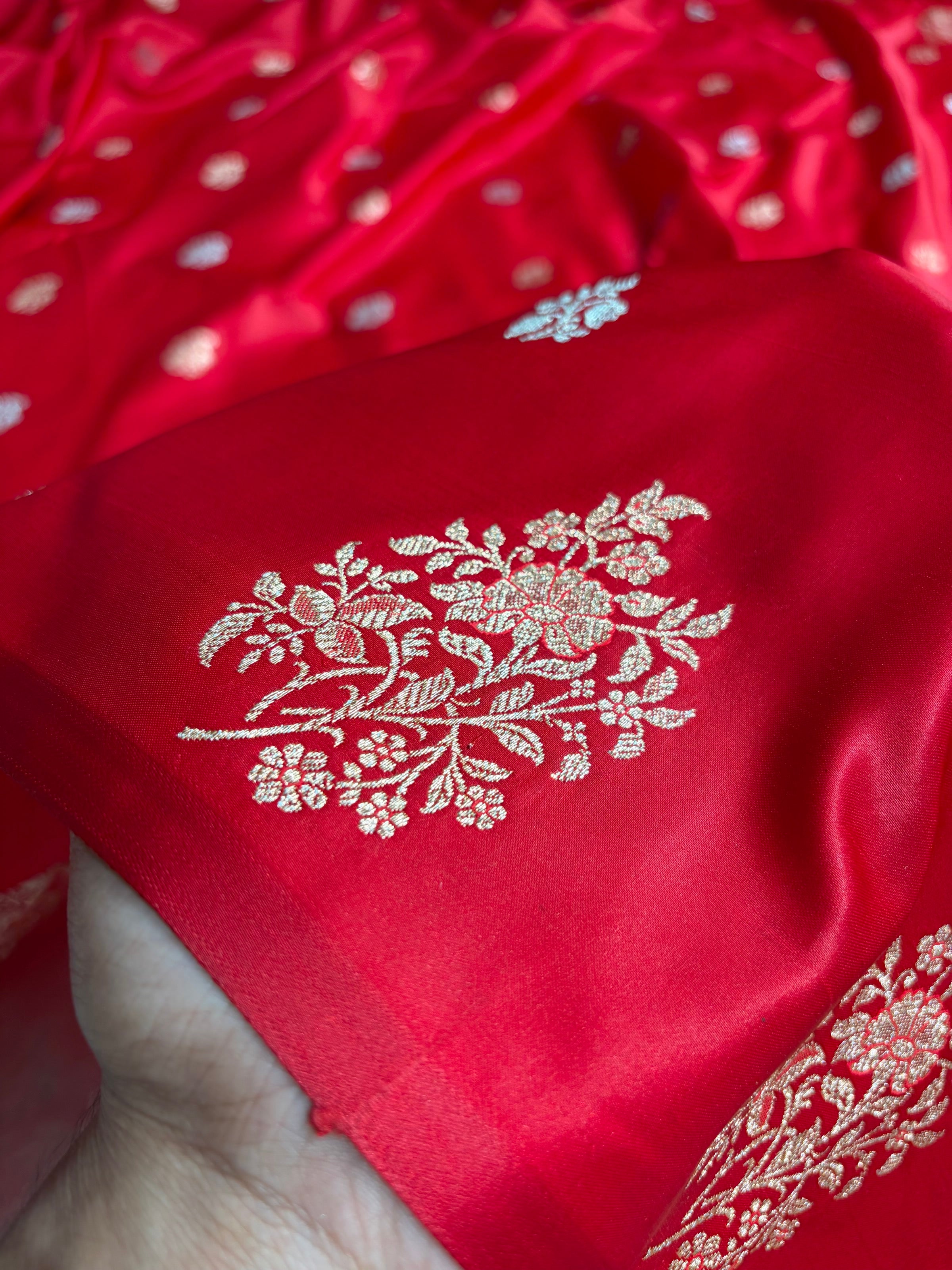 Red Shades Banarasi With Floral Border Mashru Silk Saree MSM-126