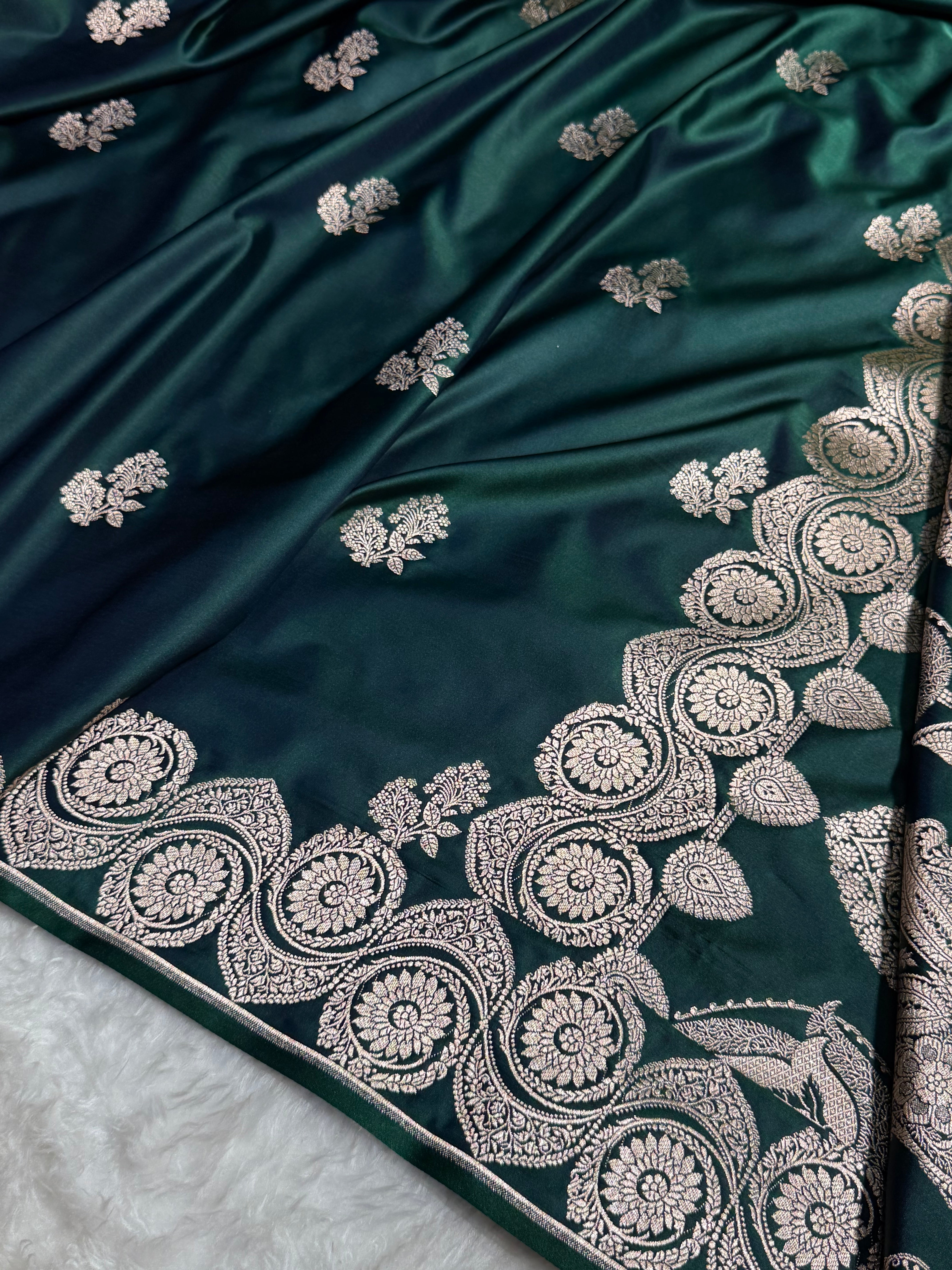 Cross Green Shades Banarasi Boota Pattern Floral Mashru Silk Saree MSM-110