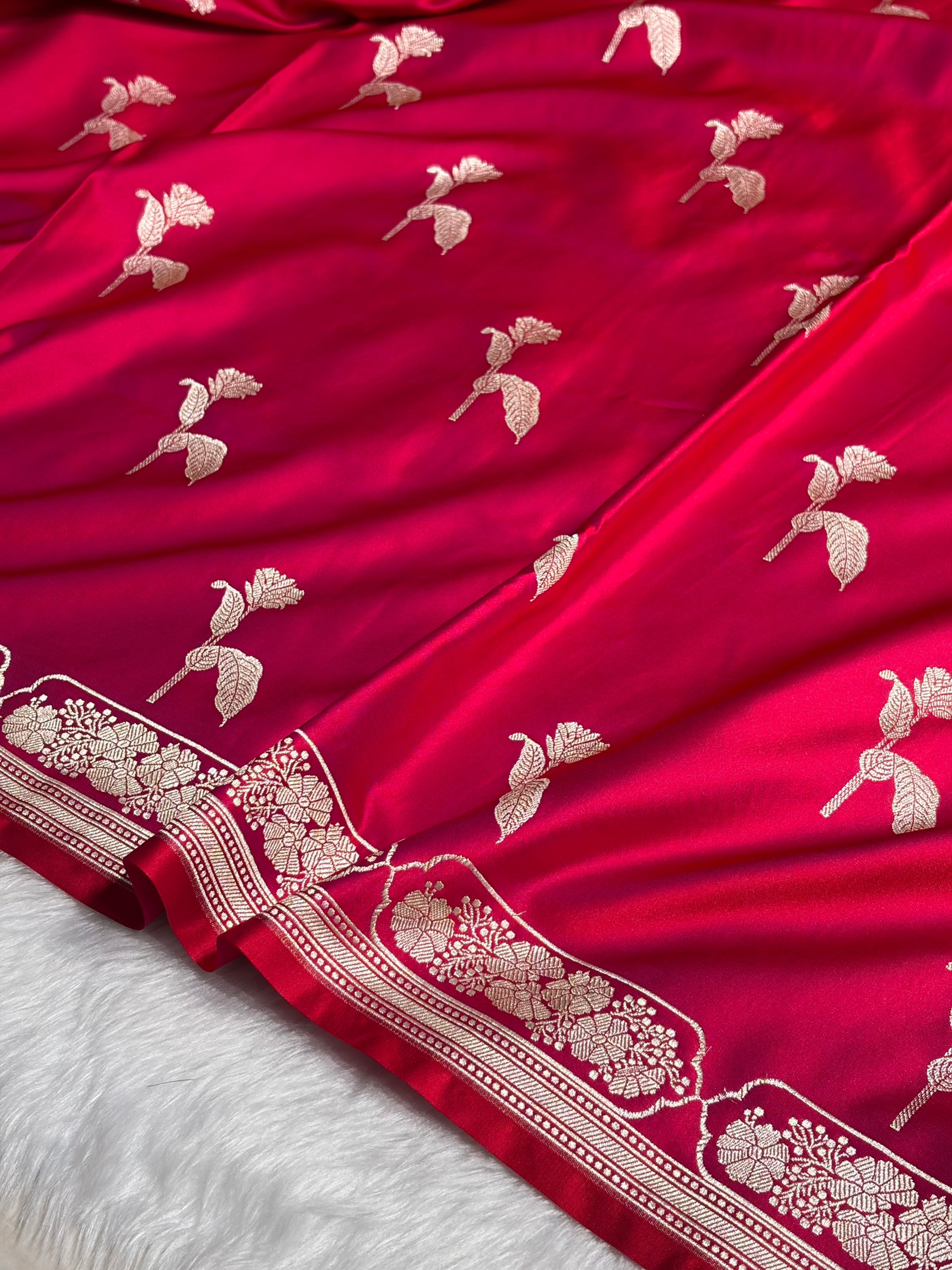 Magentic Red Boota With Floral Border Mashru Silk Saree MSM-93