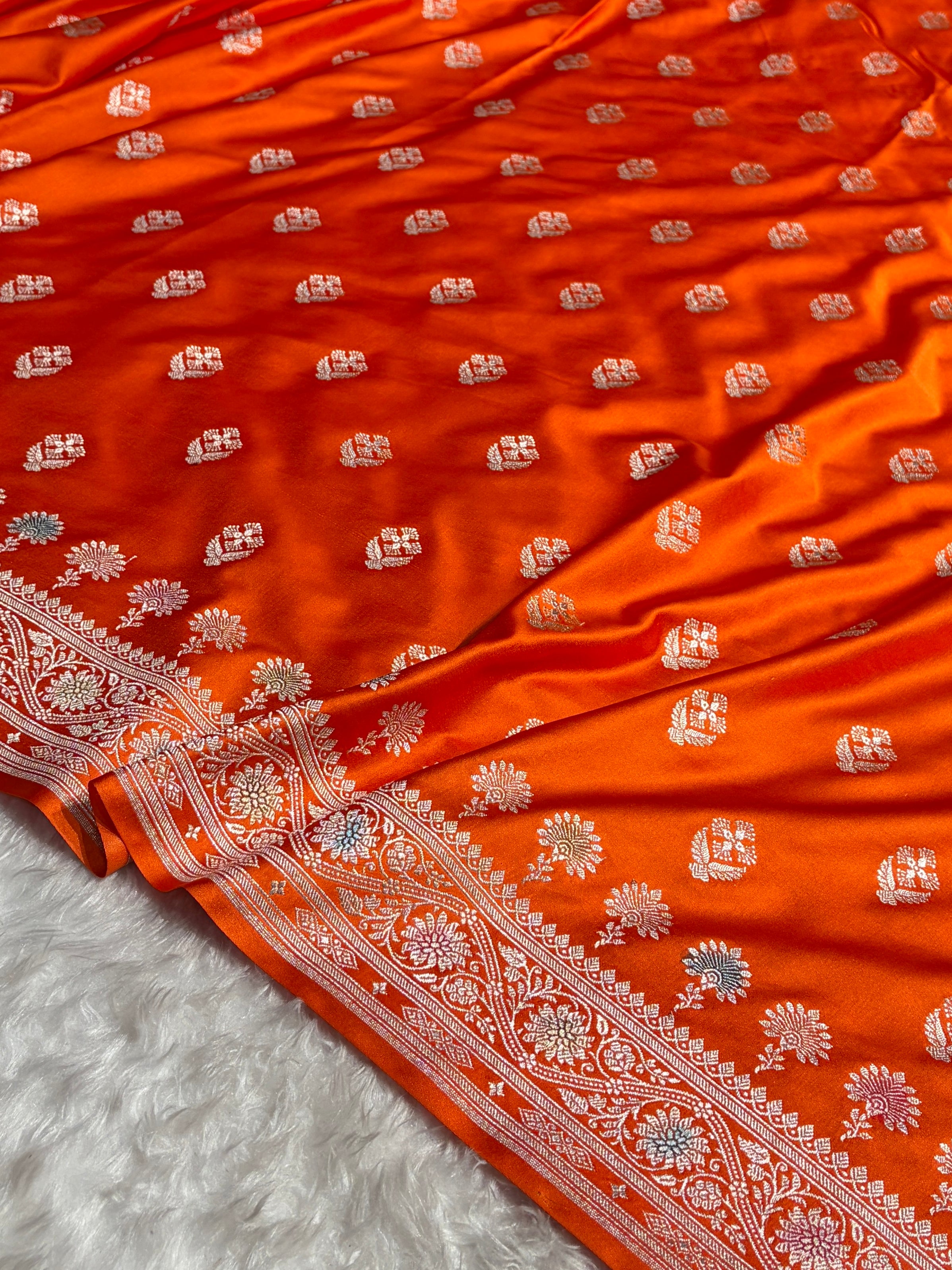 Orange Shades Bananasi Minakari Floral Border Boota Mashru Silk Saree MS66