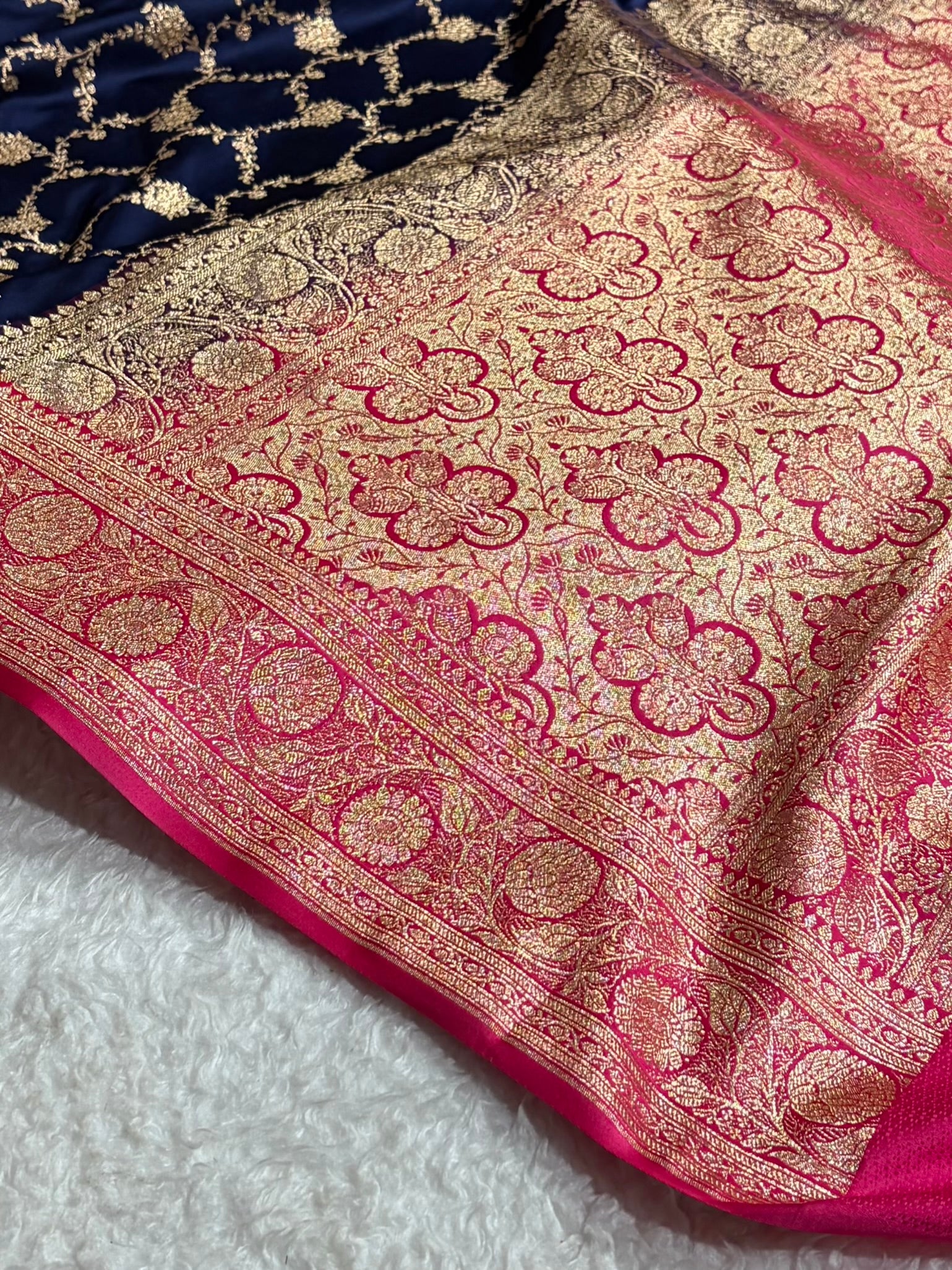 Banarasi Contrast Satin Katan Saree With Jaal Pattern in Navy Blue With Rani Shades SK124