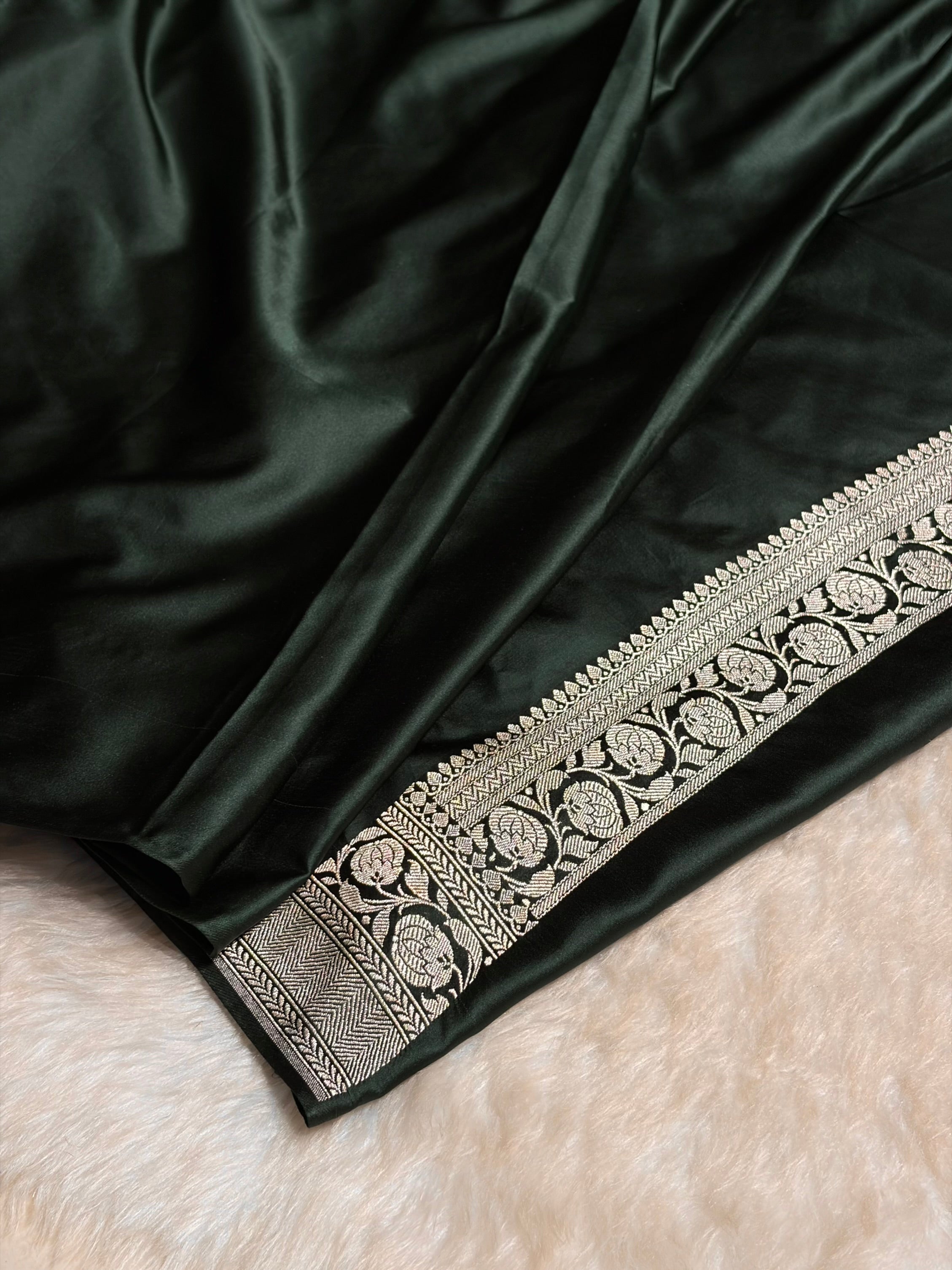 Contrast Dusty Mustard With Dark Bottle Green Minakari Boota Mashru Silk Saree MS35