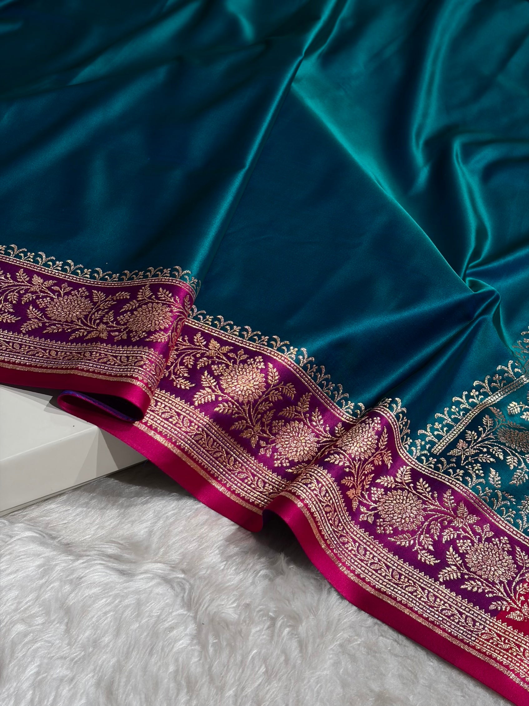 Banarasi Satin Katan Saree Floral Booti Pattern in Contrast Dark Rama / Rani Shades SK149