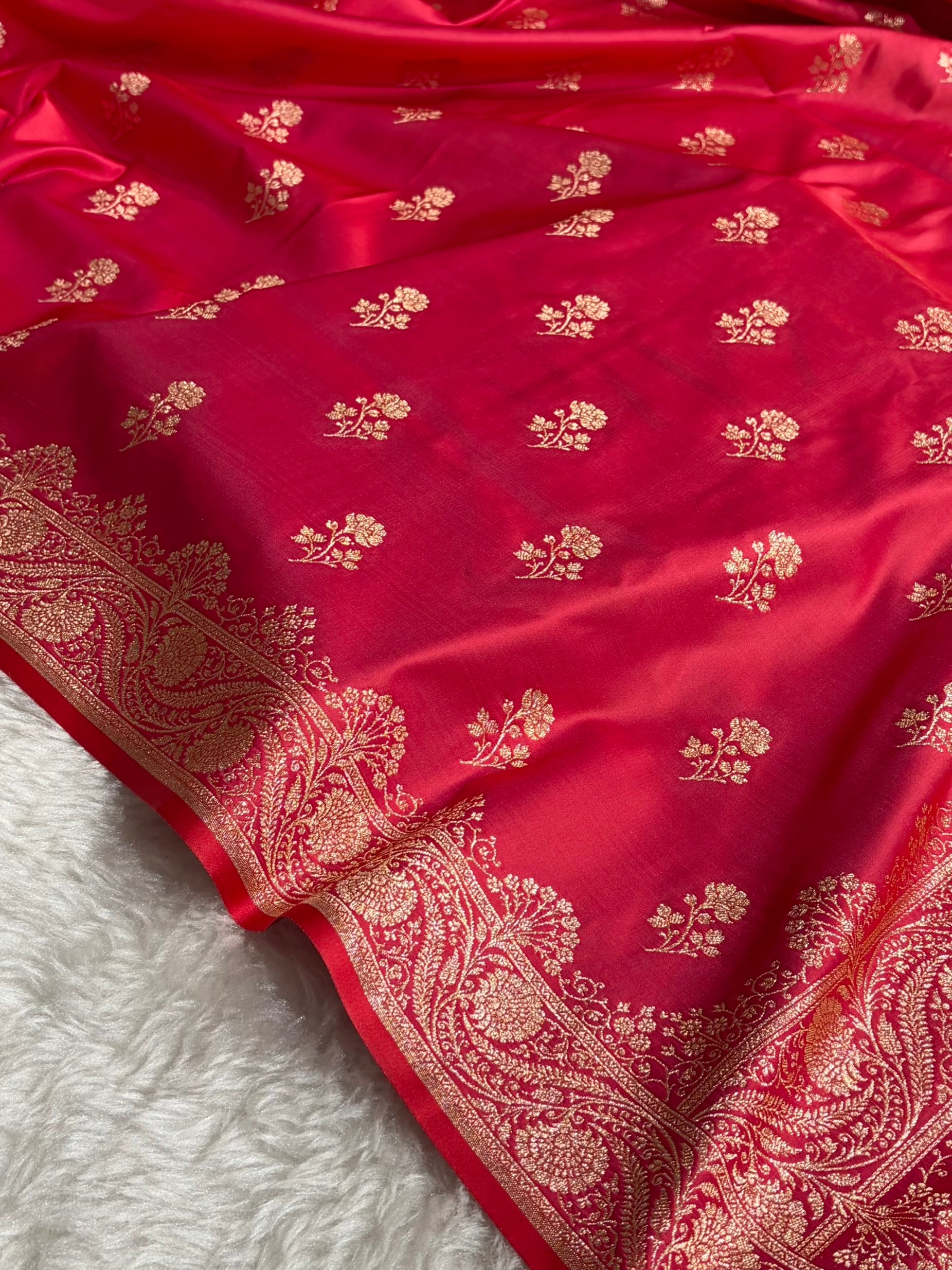 Banarasi Satin Katan Saree Booti PatterIn Cross Rani Shades SK135