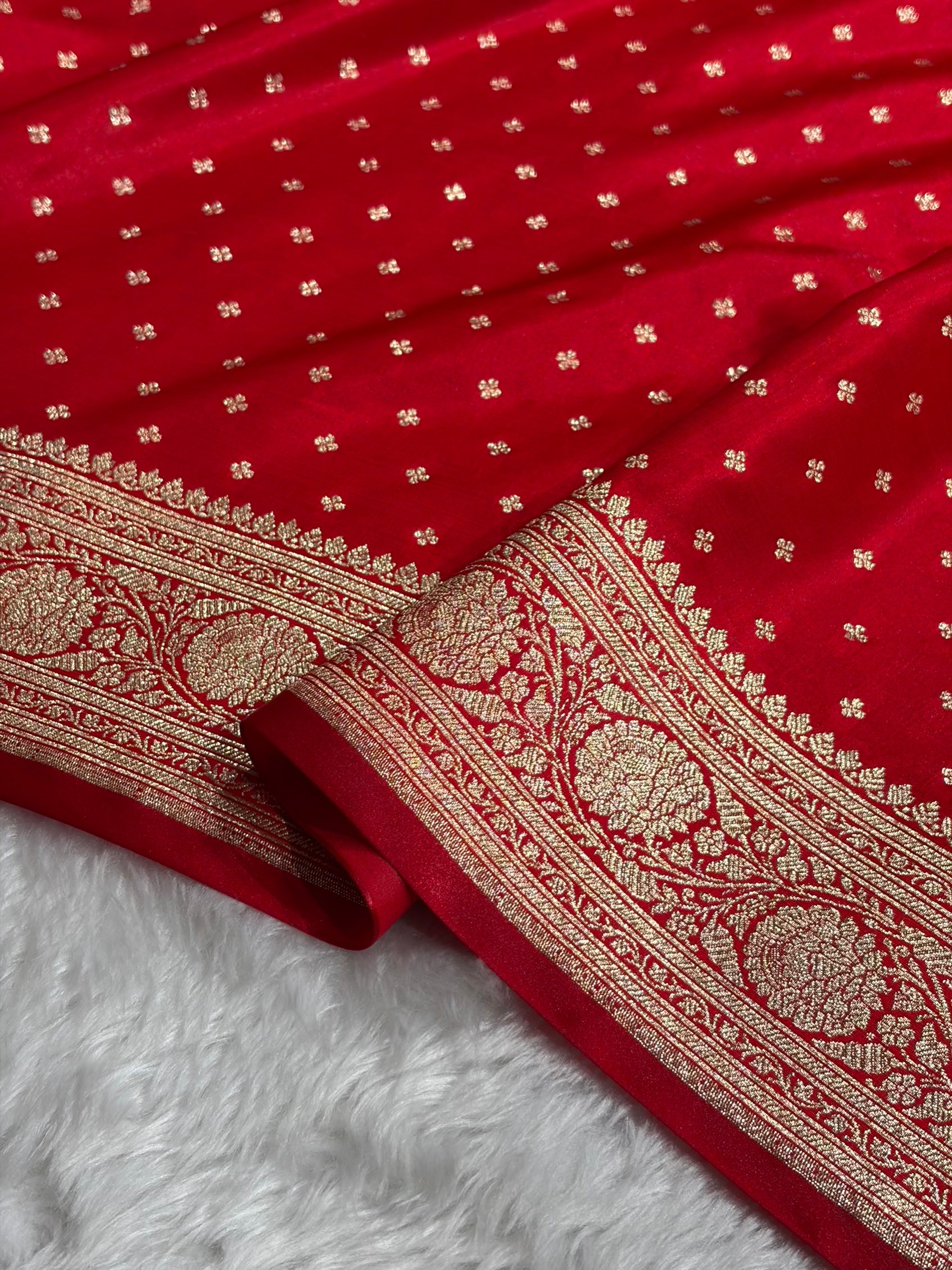 Banarasi Red Shades Booti Pattern Banarasi Satin Silk Saree SS53