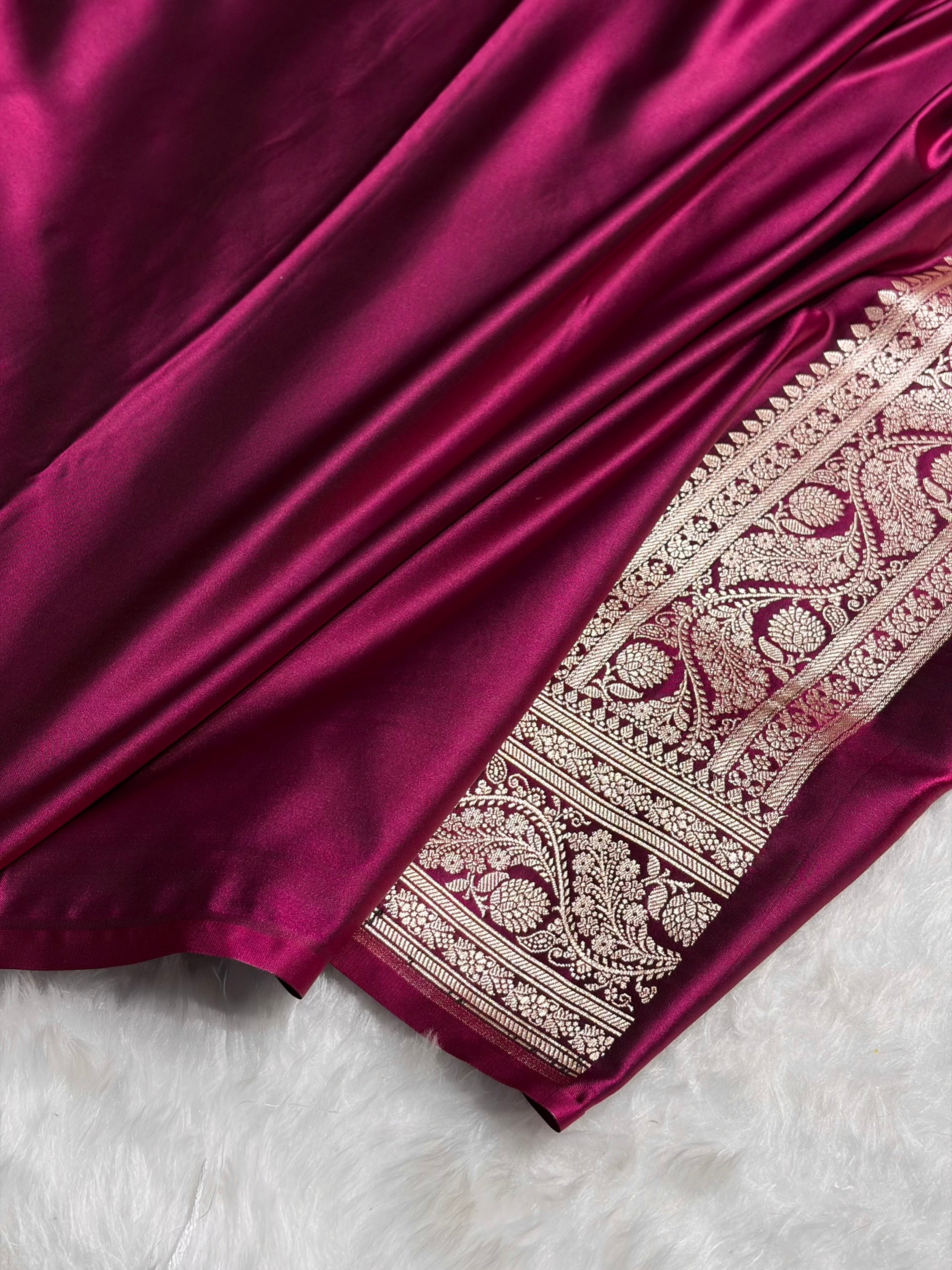 Garnet Shades Tanchoi Motif Mashru Silk Saree MST-11