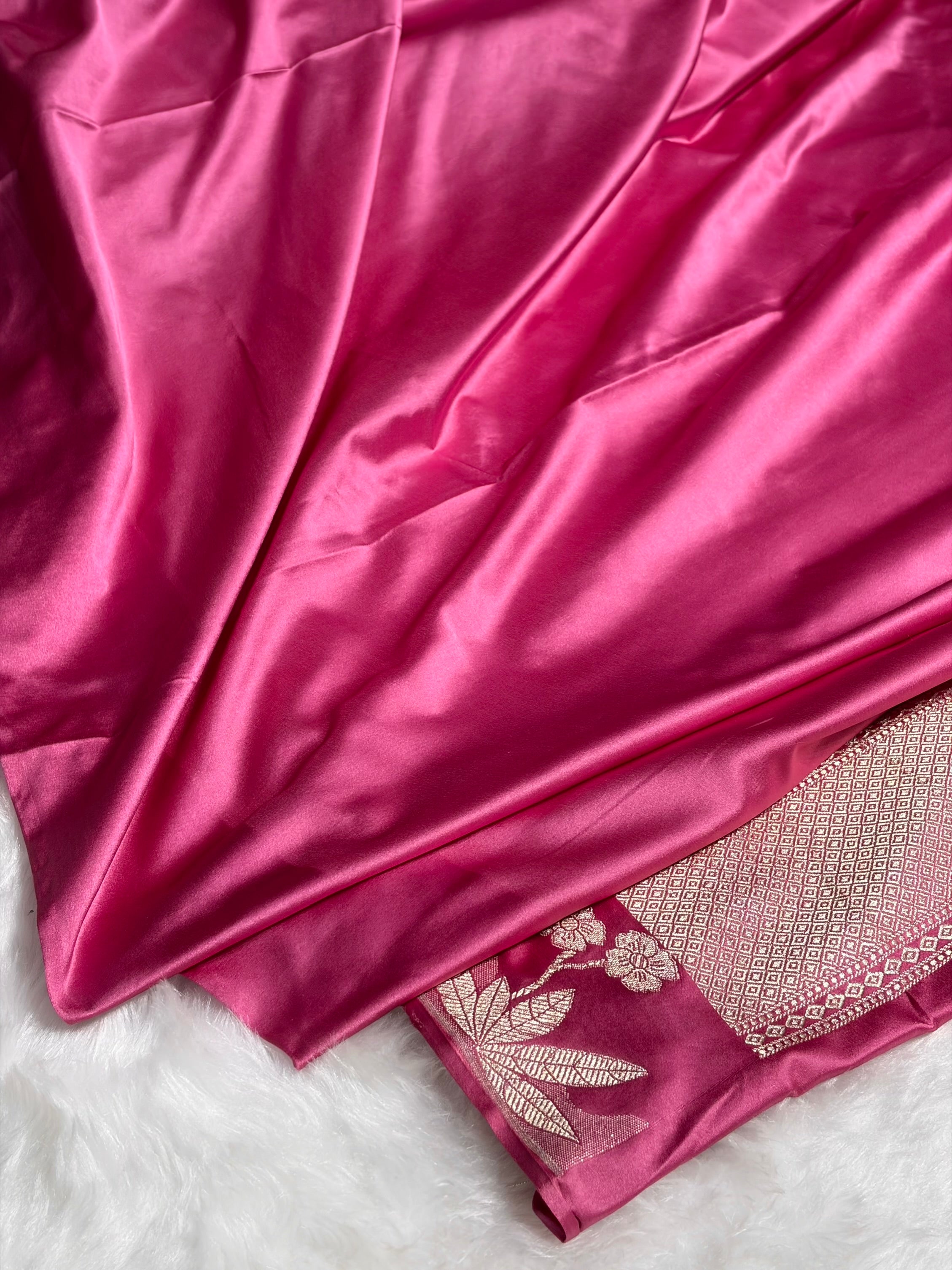 Banarasi Baby Pink Shades Minakari Booti Mashru Silk Saree MS58