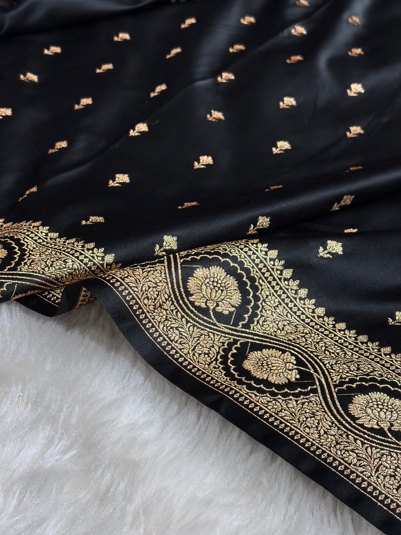 Banarasi Black Booti Pattern Satin Katan Silk Saree SK54