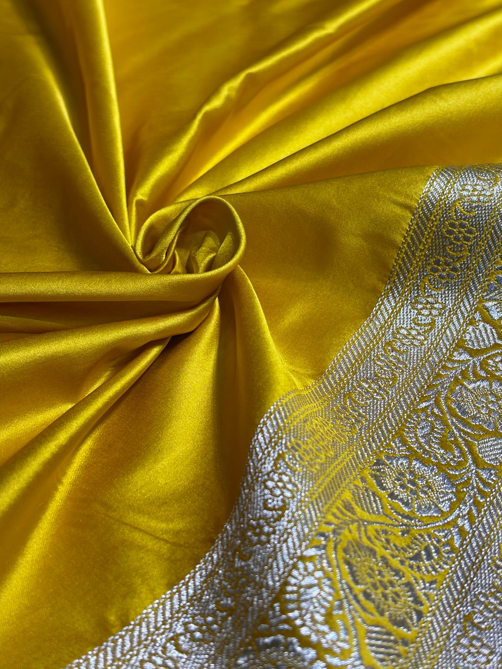 Mustard Floral Jaal Mashru Silk Saree MS28