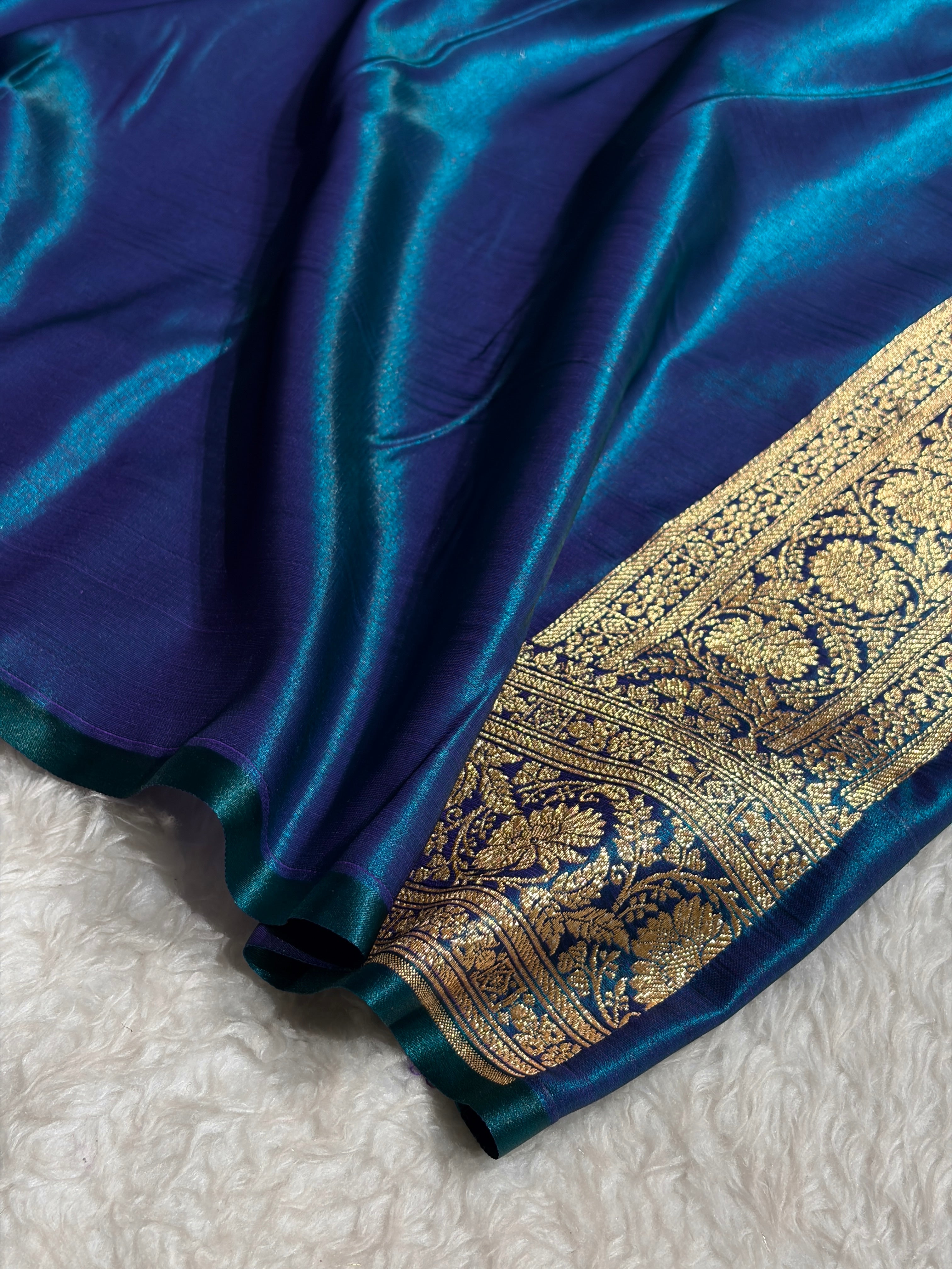Peacock Shades Boota Pattern Banarasi Satin Silk Saree