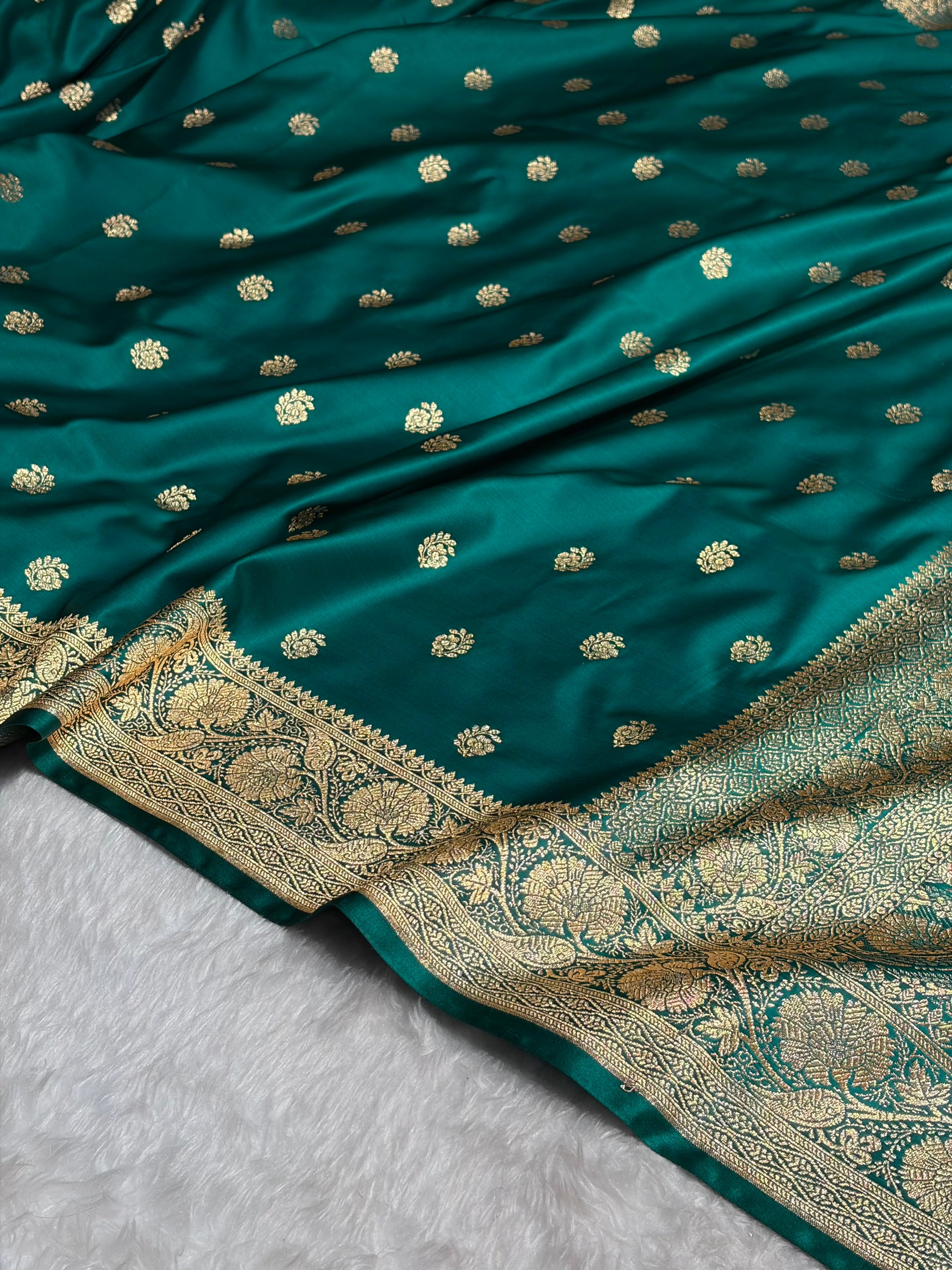 Banarasi Rama Shades Floral Boota Pattern Satin Katan Silk Saree SK72