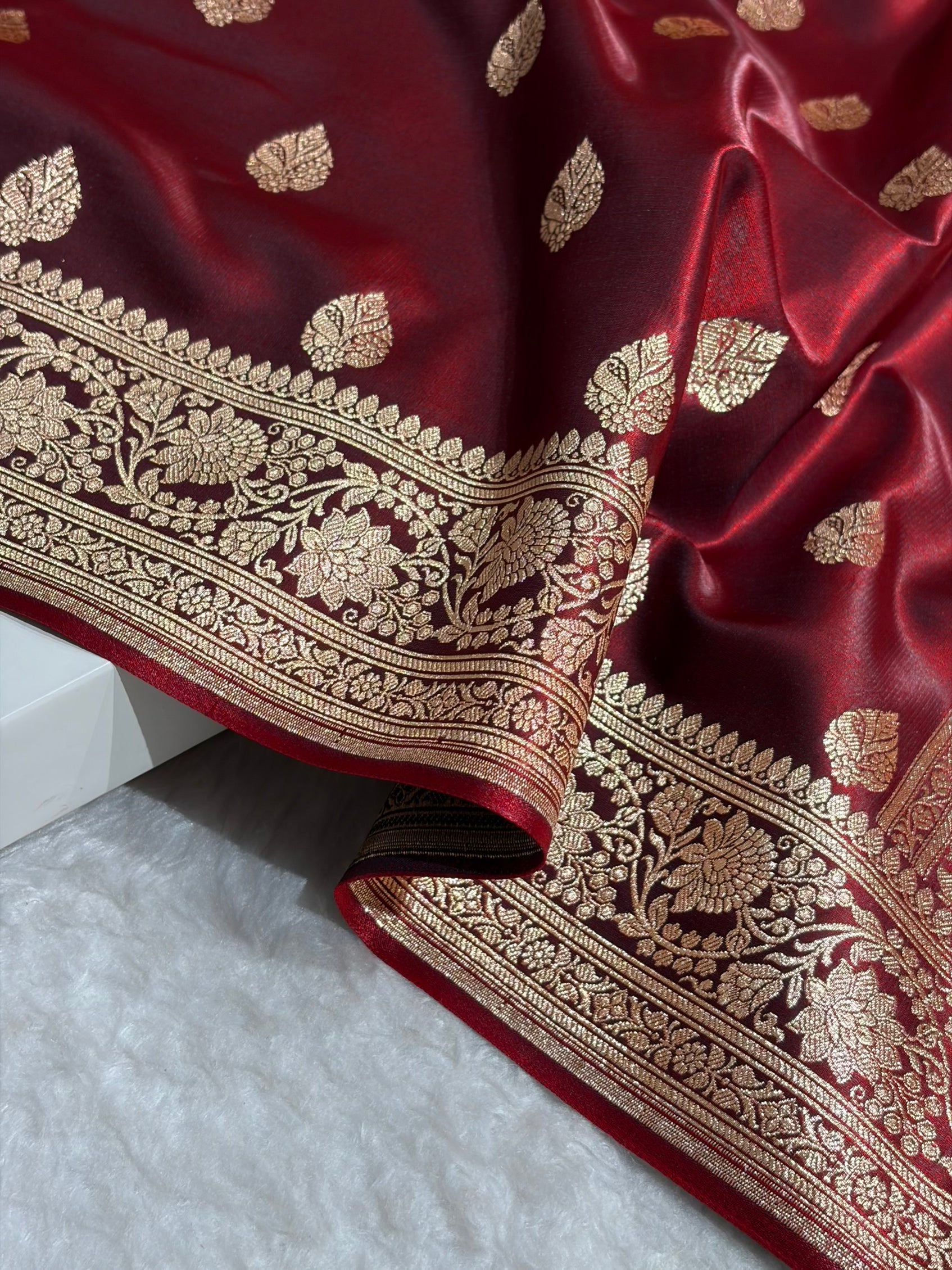 Maroon Shades Booti Pattern Banarasi Satin Silk Saree SS58