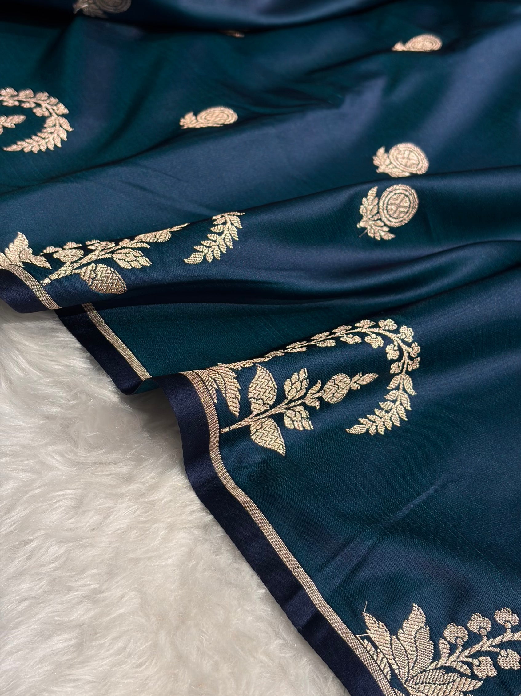 Banarasi German Blue Booti Mashru Silk Saree MSM-33