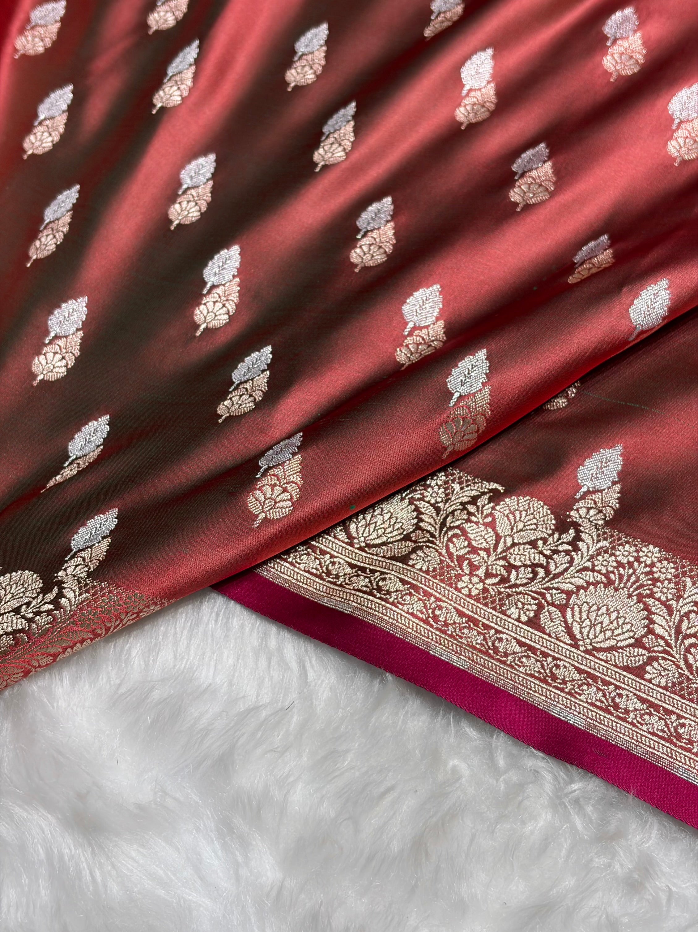 Cross Peach Shades Floral Booti Mashru Silk Saree MSM-69