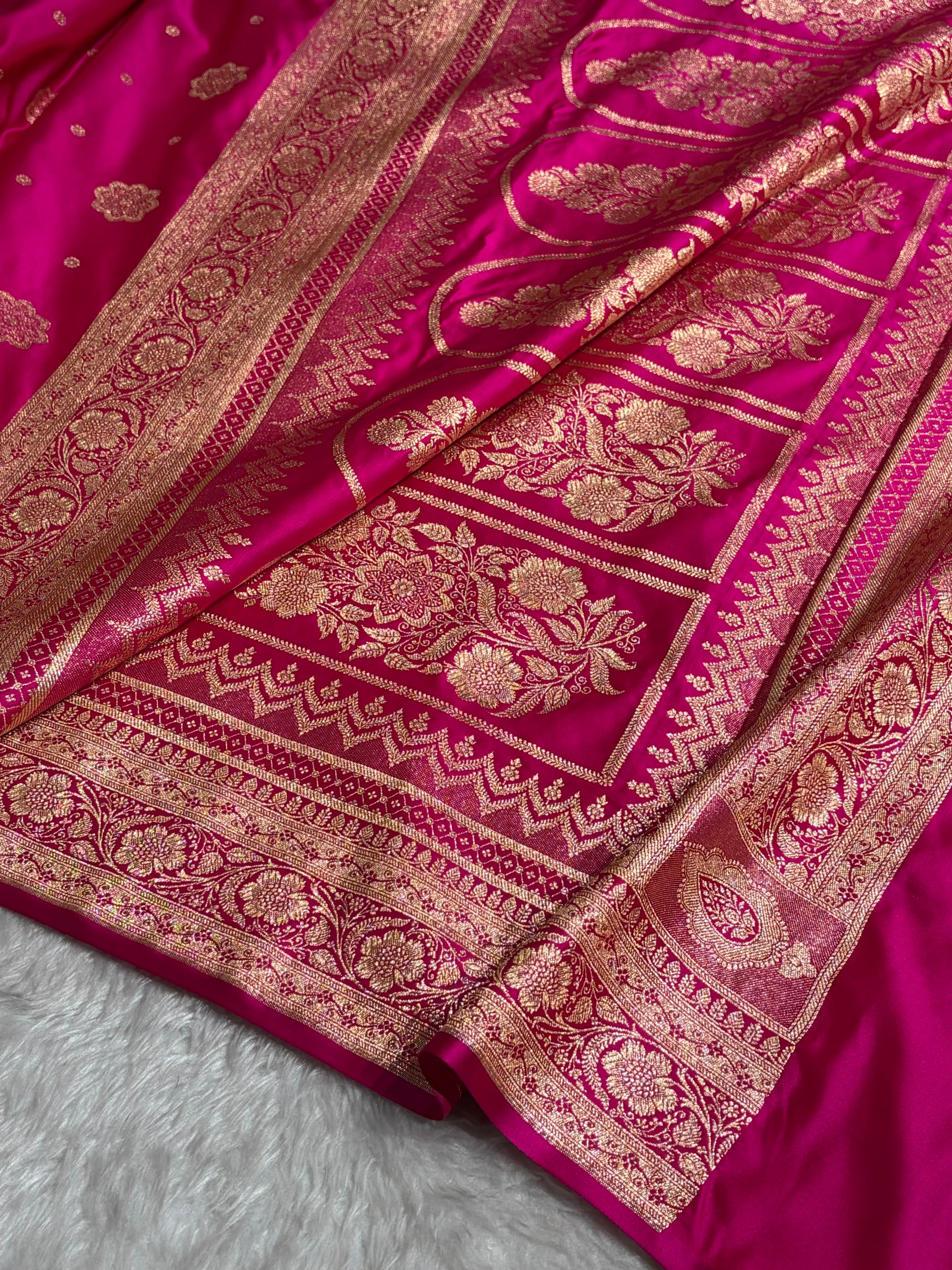 Banarasi Satin Katan Saree Floral Boota Pattern in Rani Shades SK146