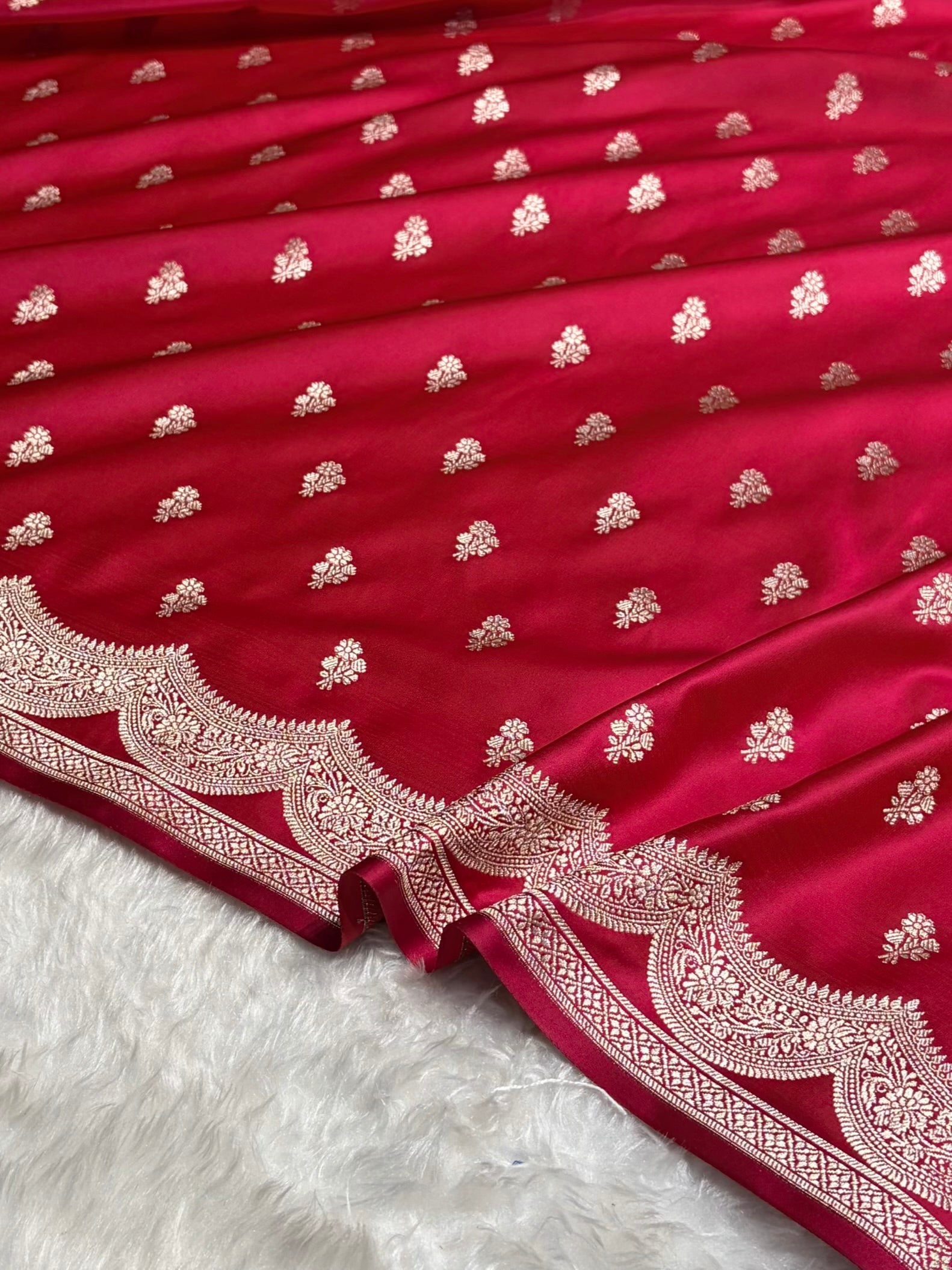 Pink Scallop Booti Mashru Silk Banarasi Saree MSM-35