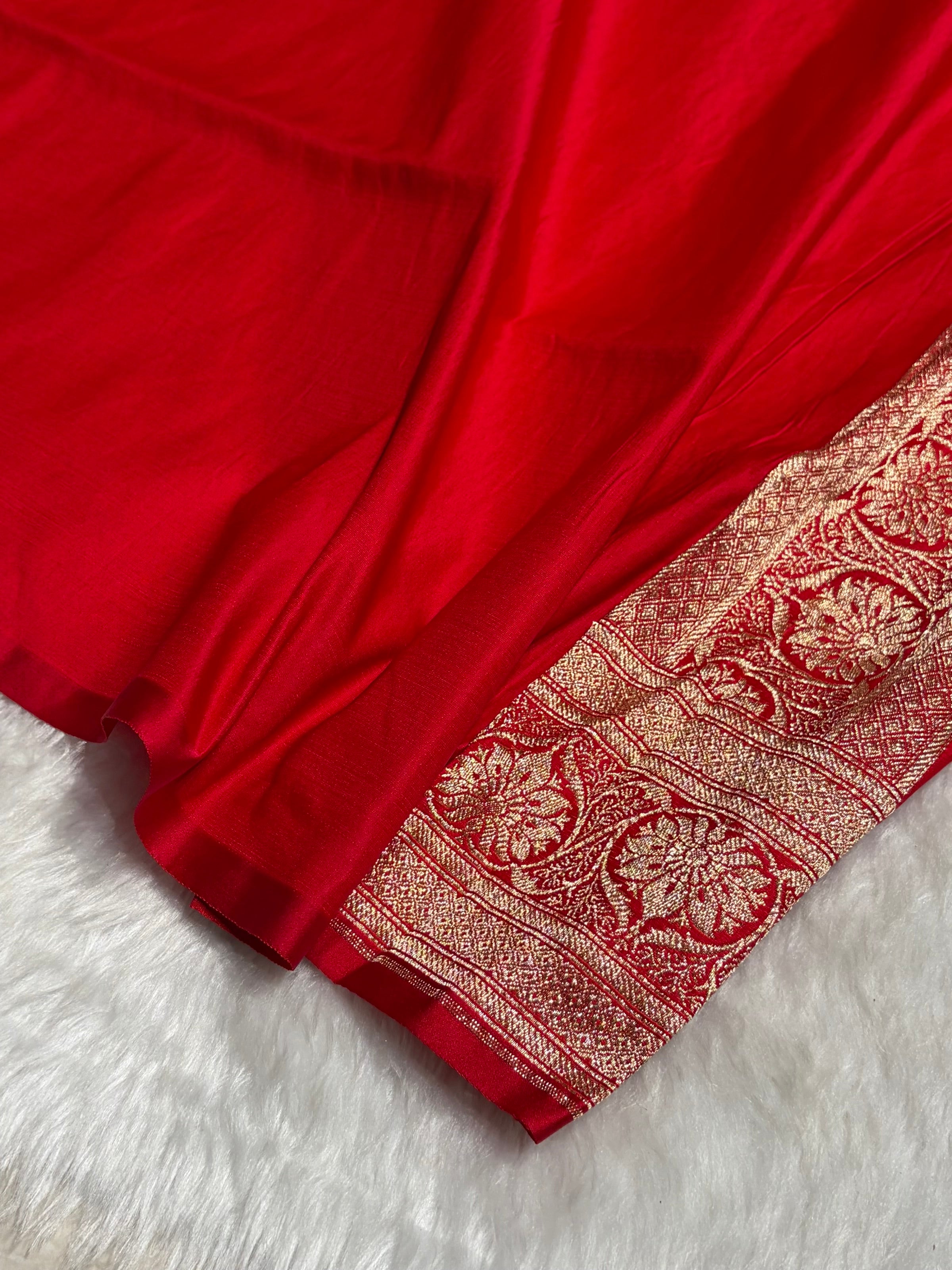 Red Katan Silk Saree In Booti Floral Motif