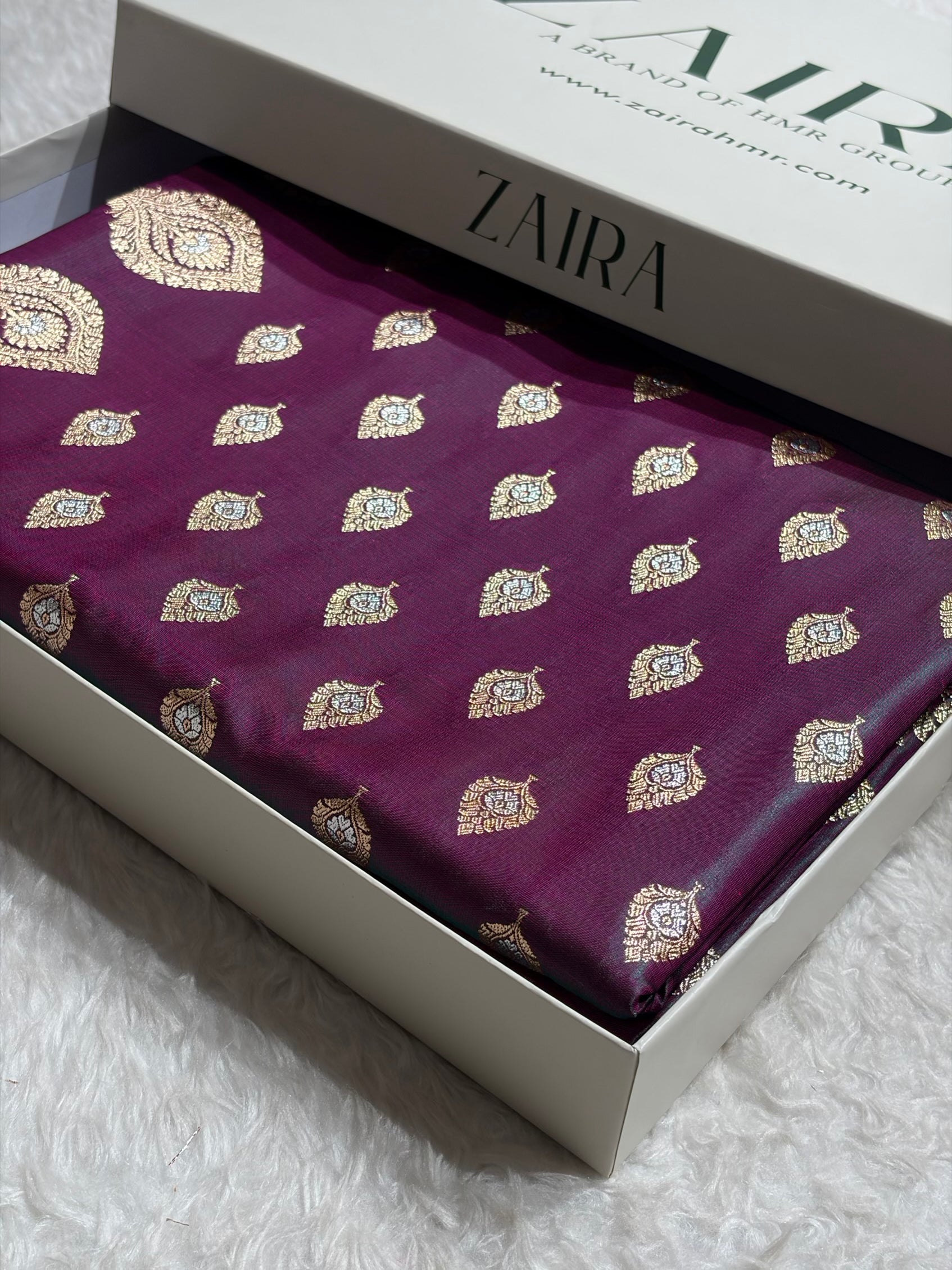 Banarasi Cross Wine Shades Minakari Booti Pattern Banarasi Satin Silk Saree SS60
