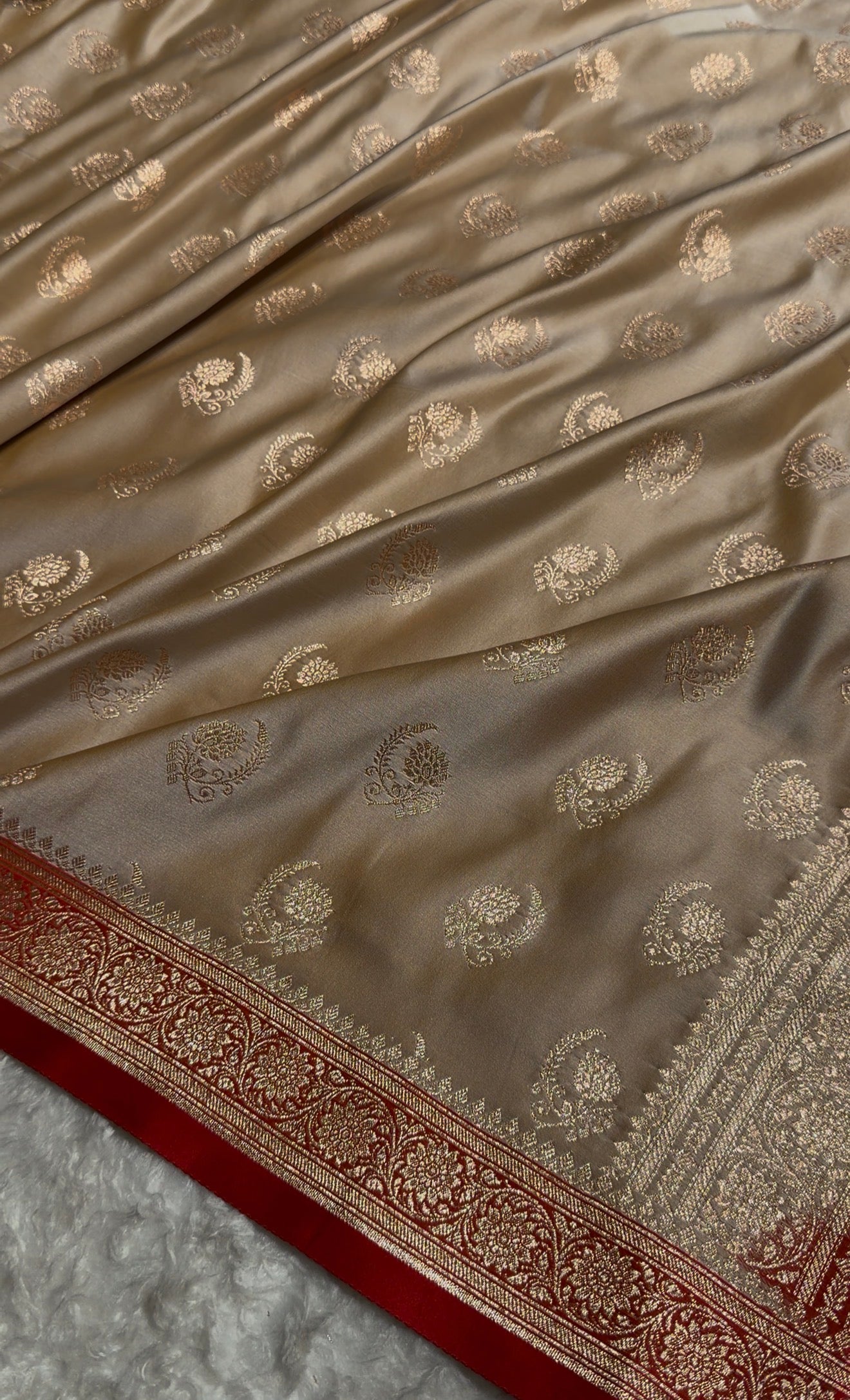 Tusser with Red Floral Boota Satin Katan Silk saree SK27