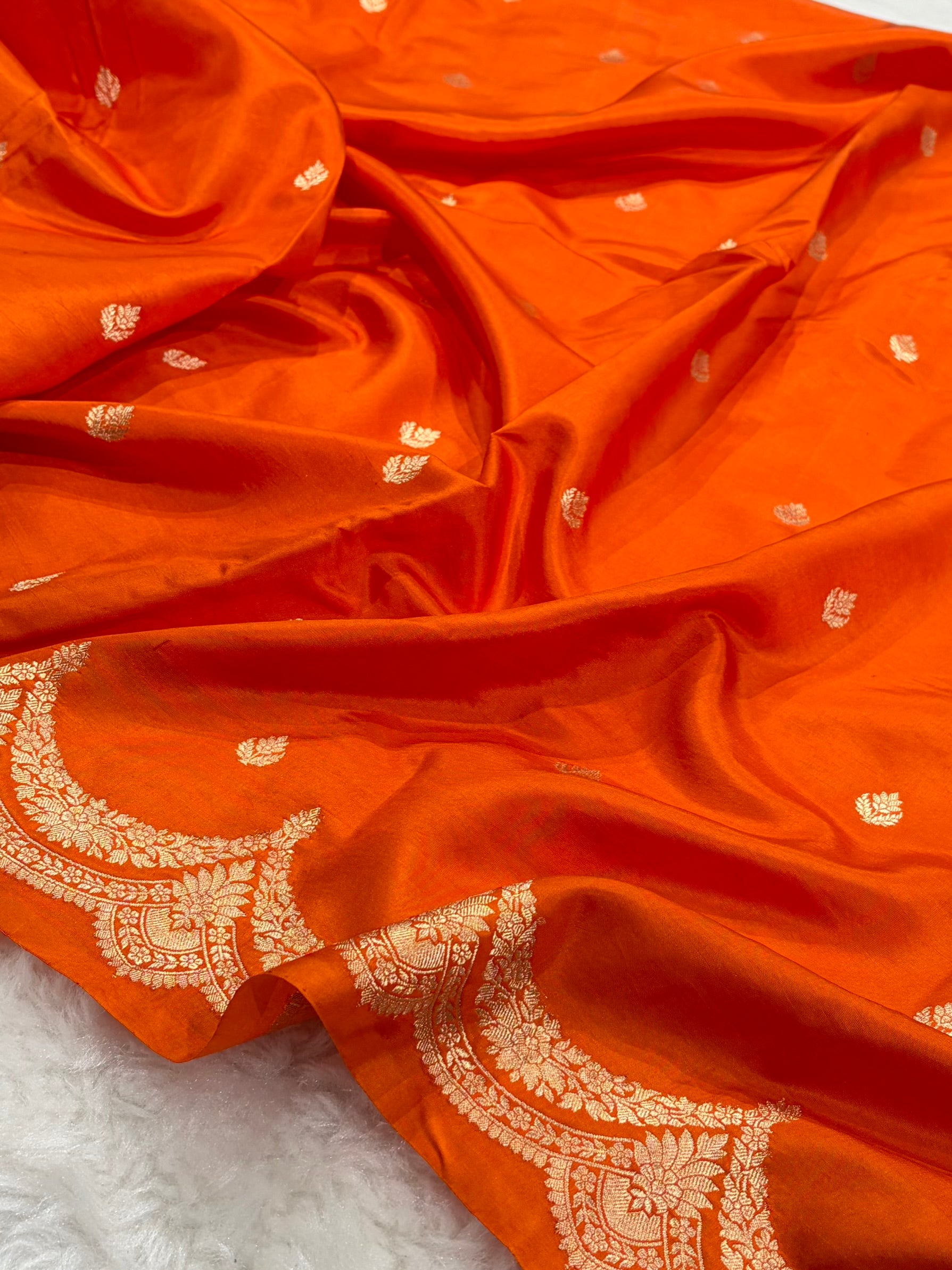 Orange Shades Boota Handwoven Pure Katan Paper Silk RM-19