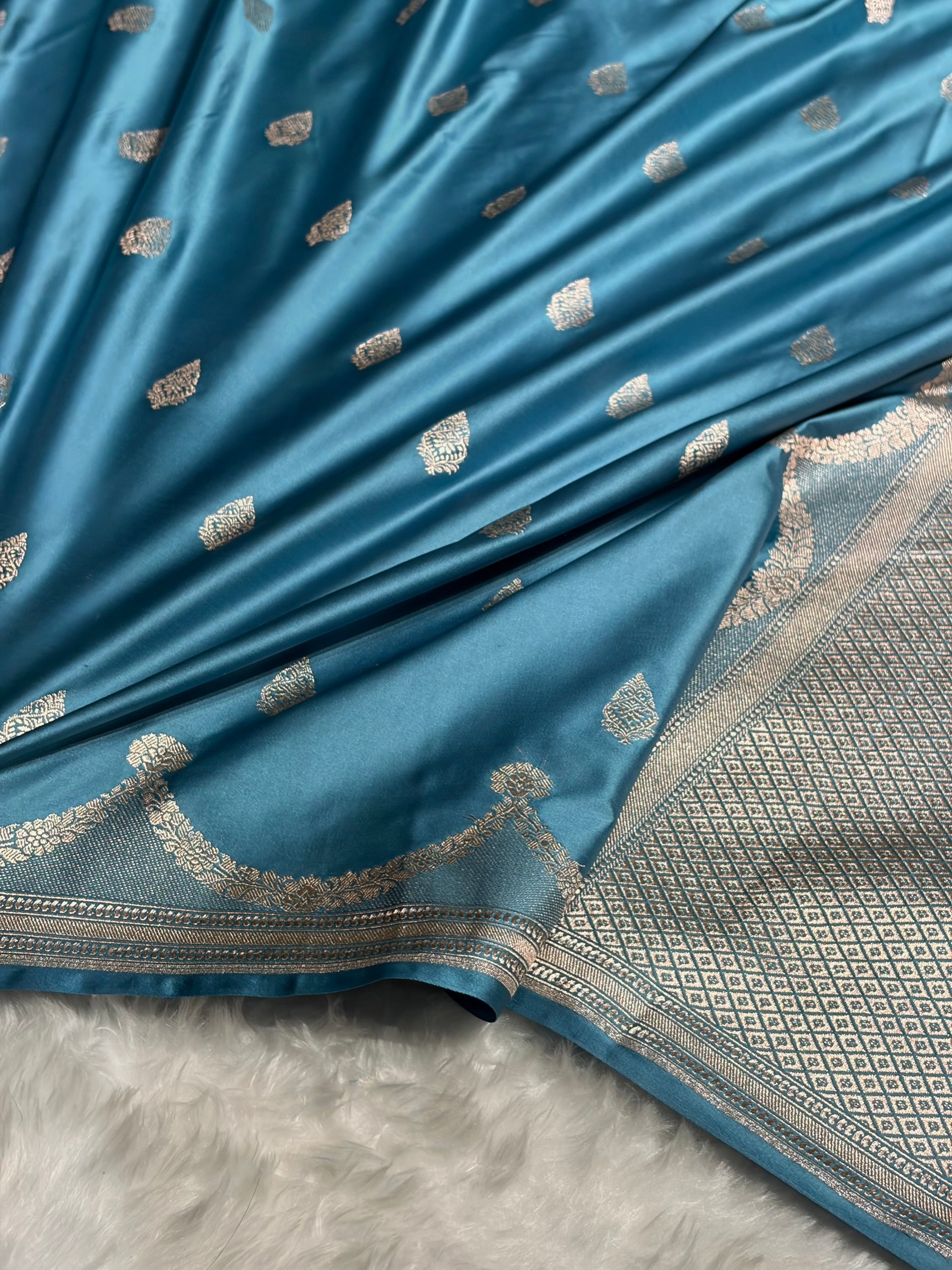 Firozi Shades Scallop Mashru Silk Saree MS20