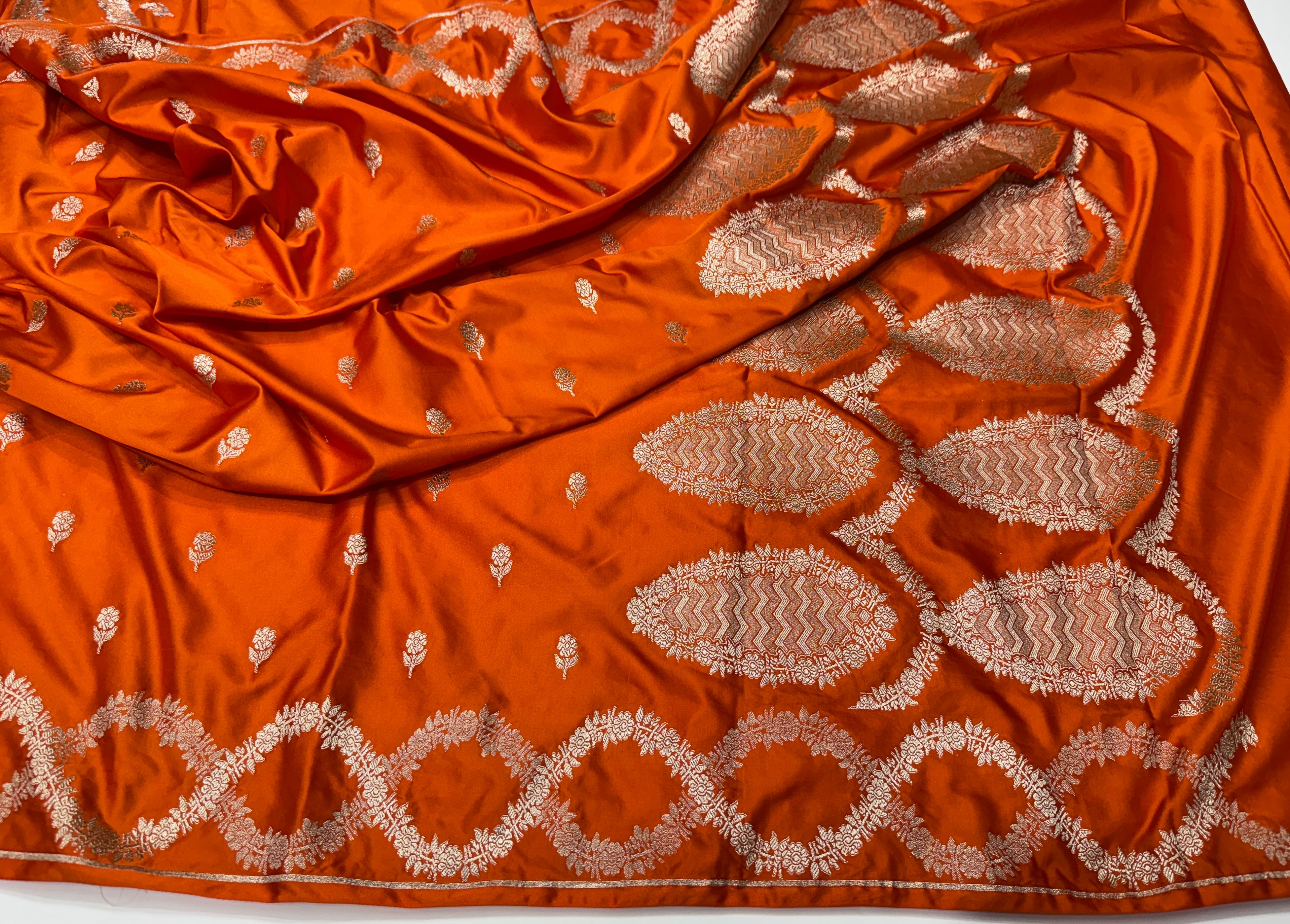 Orange Scallop Floral Booti Mashru Silk Saree