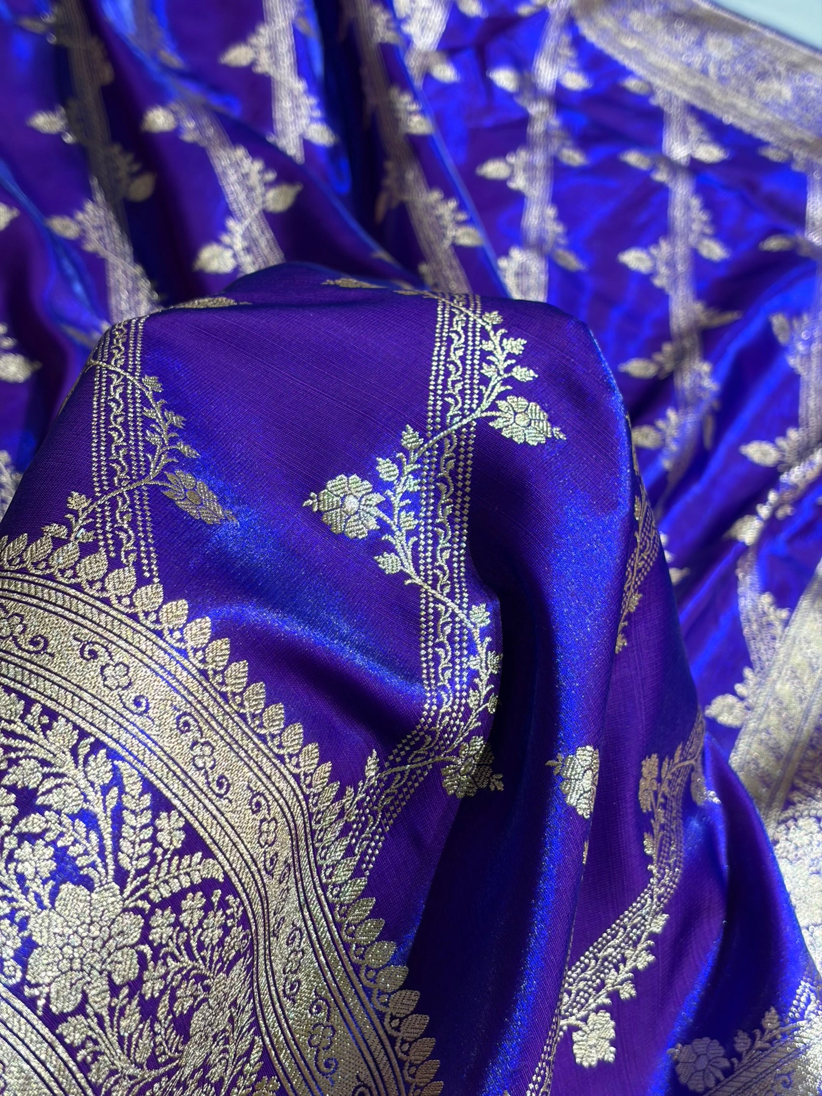 Purple Shades Cross Pattern Banarasi Satin Silk Saree SS50