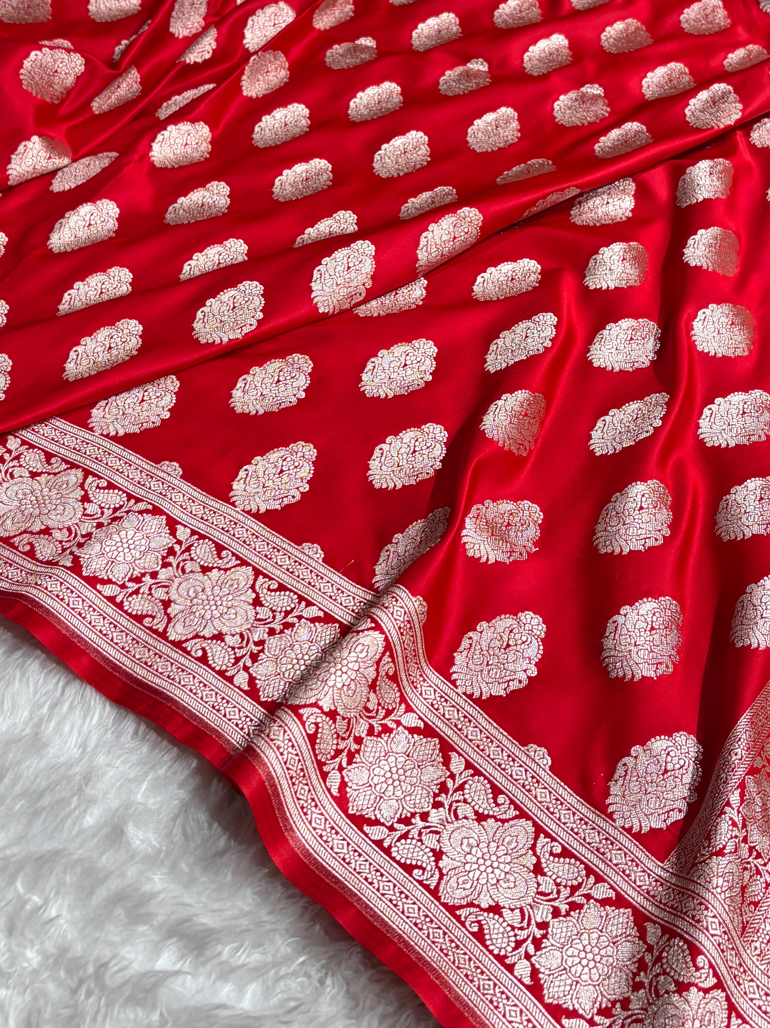 Red Shades Banarasi Boota Pattern Floral Mashru Silk Saree MSM-105