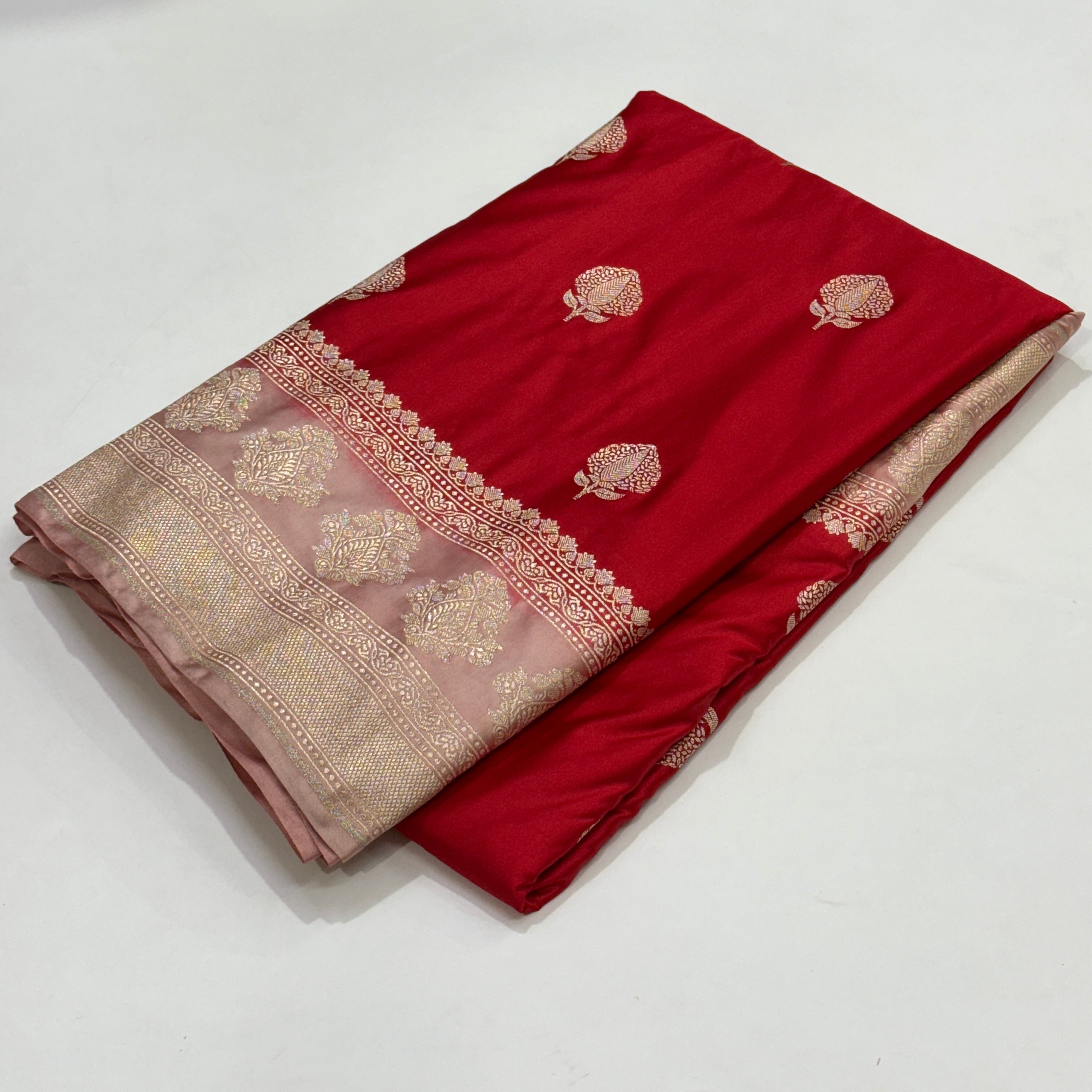 Contrast Red-Peach Combination Border Mashru Silk Saree With Big Border