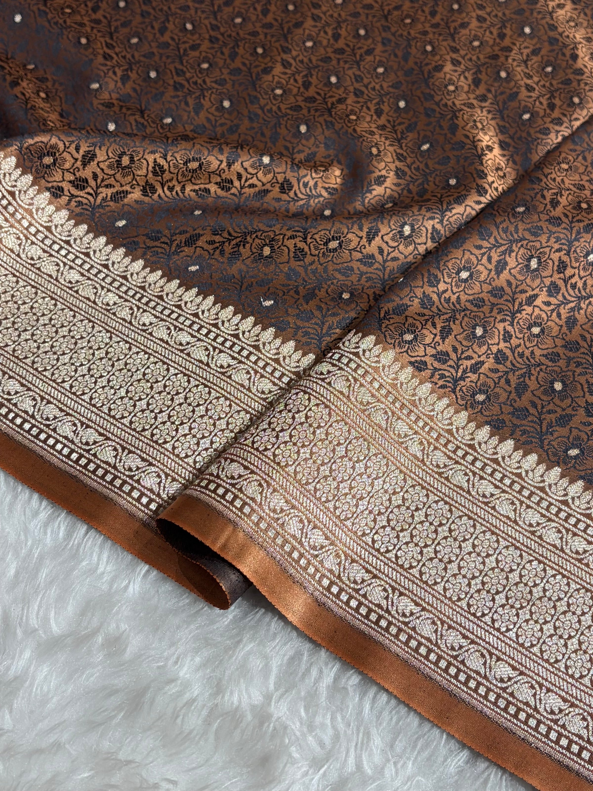 Brown Shades Tanchoi Motif Mashru Silk Saree MST-16