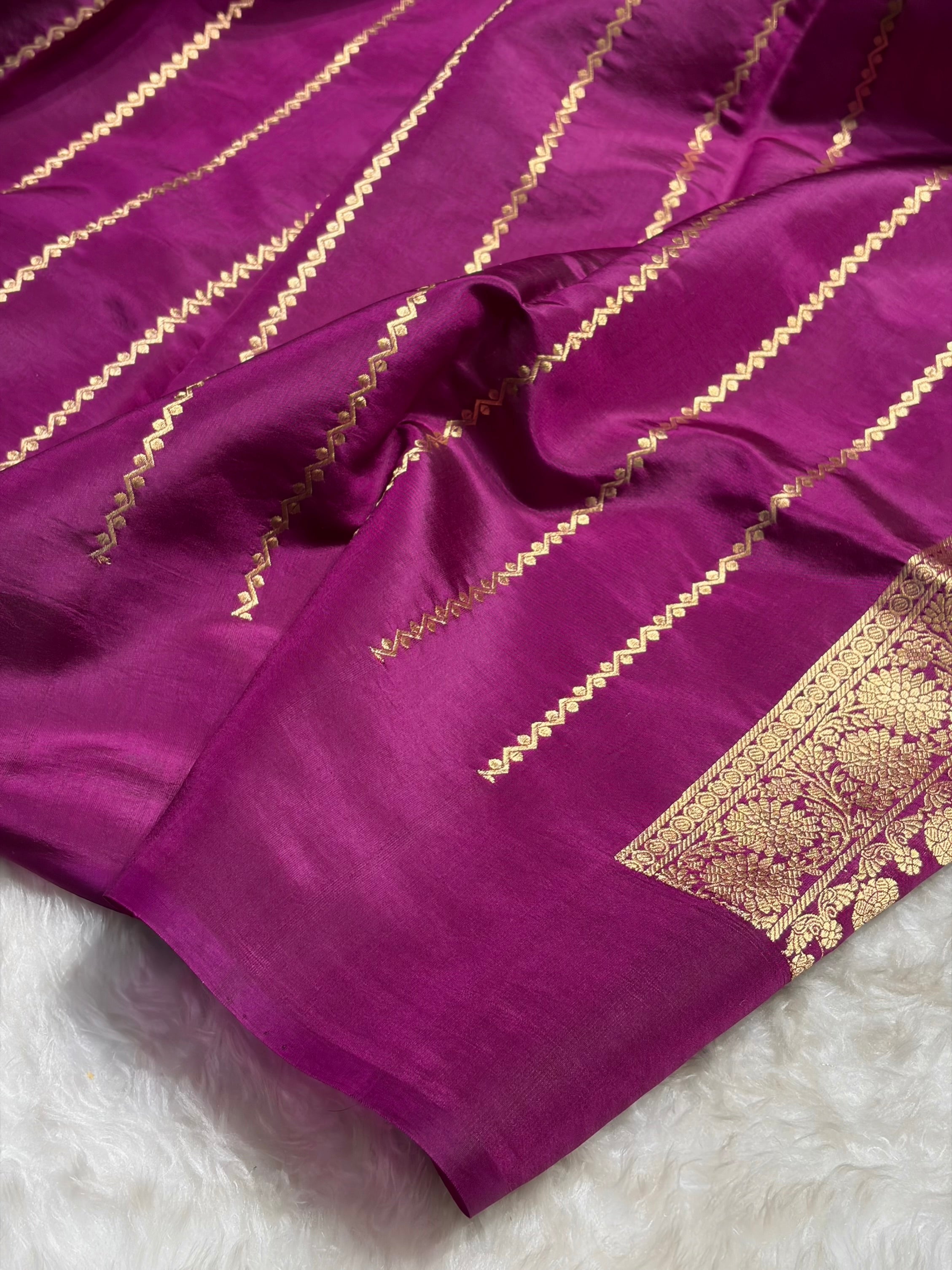 Wine Shades Banarasi Handwoven Pure Paper Katan Silk RM-66