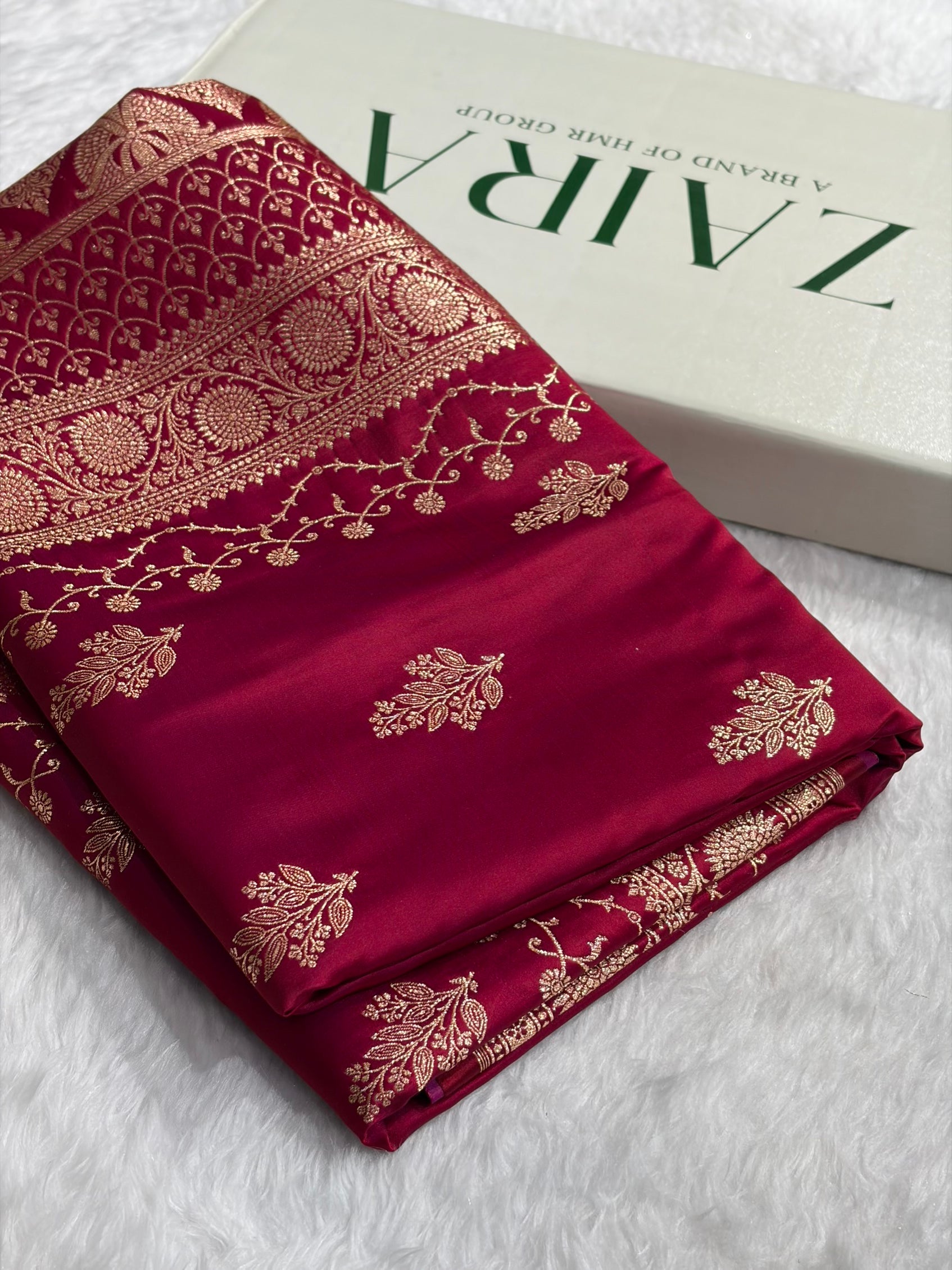 Banarasi Satin Katan Saree With Boota in Magentic Red Shades SK103