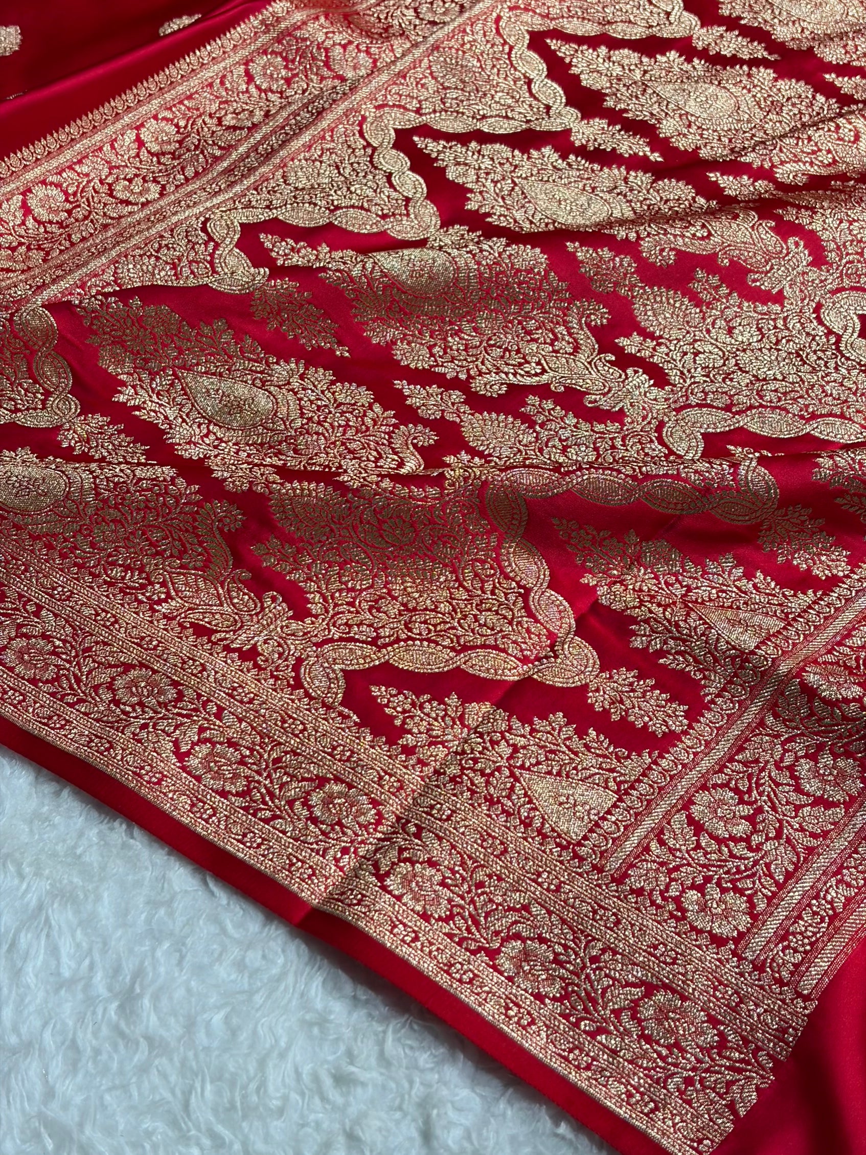 Pinkish Red Treditional Banarasi Booti Pattern Satin Katan Silk Saree SK65
