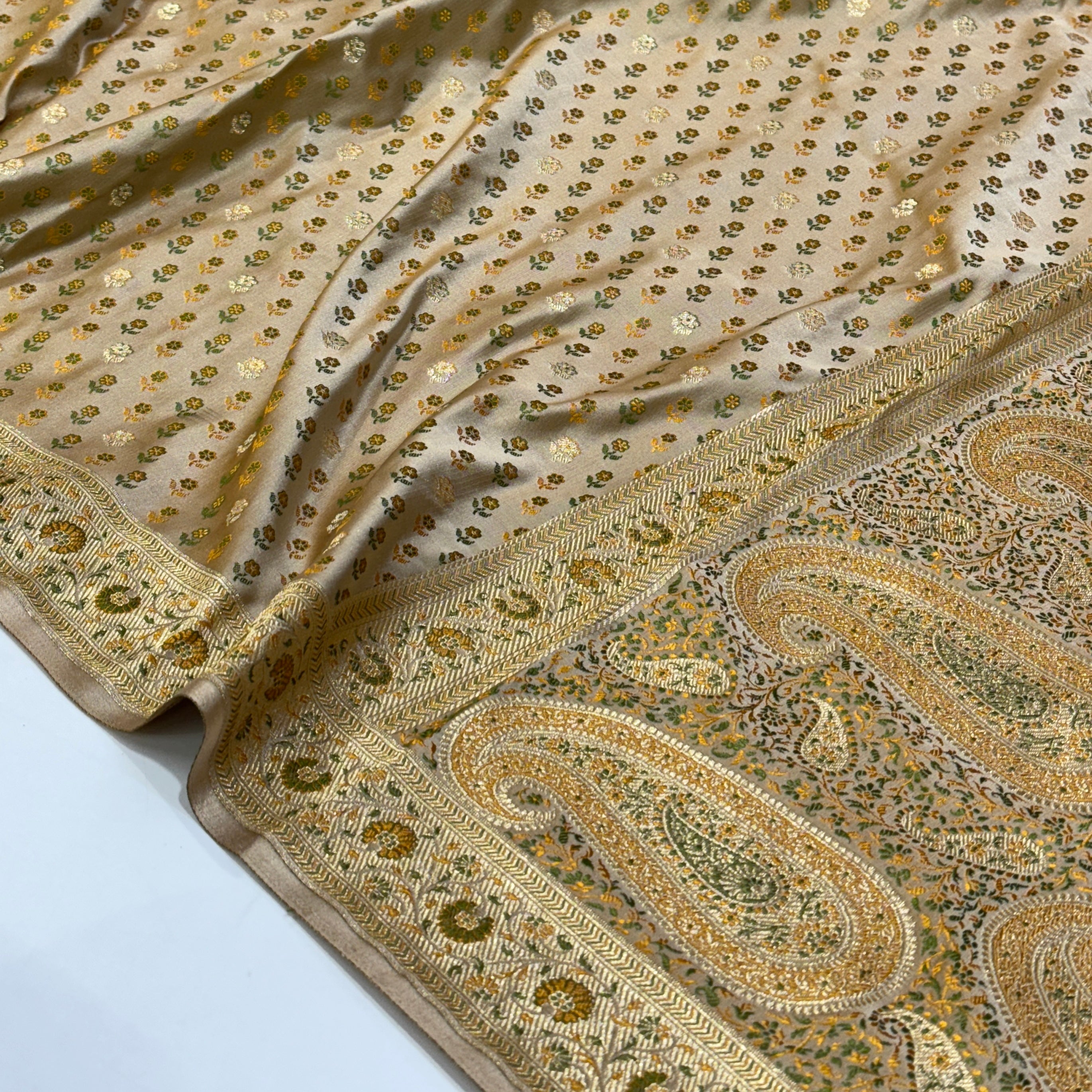 Dual tone Beige Tanchoi Minakari booti Katan Silk Saree SKTM-01
