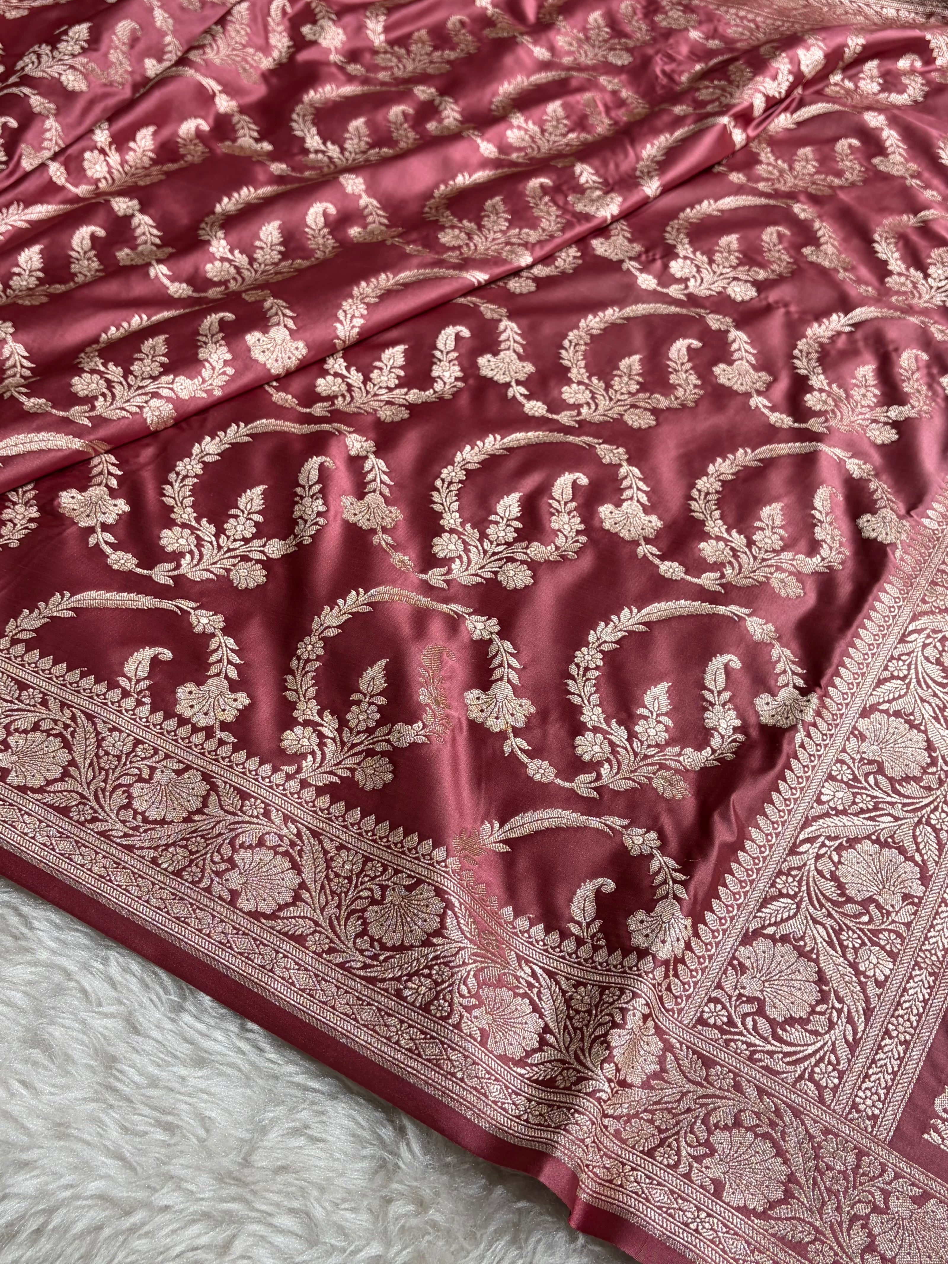 Mauve Shades Banarasi With Floral Jaal Pattern Mashru Silk Saree MSM-132