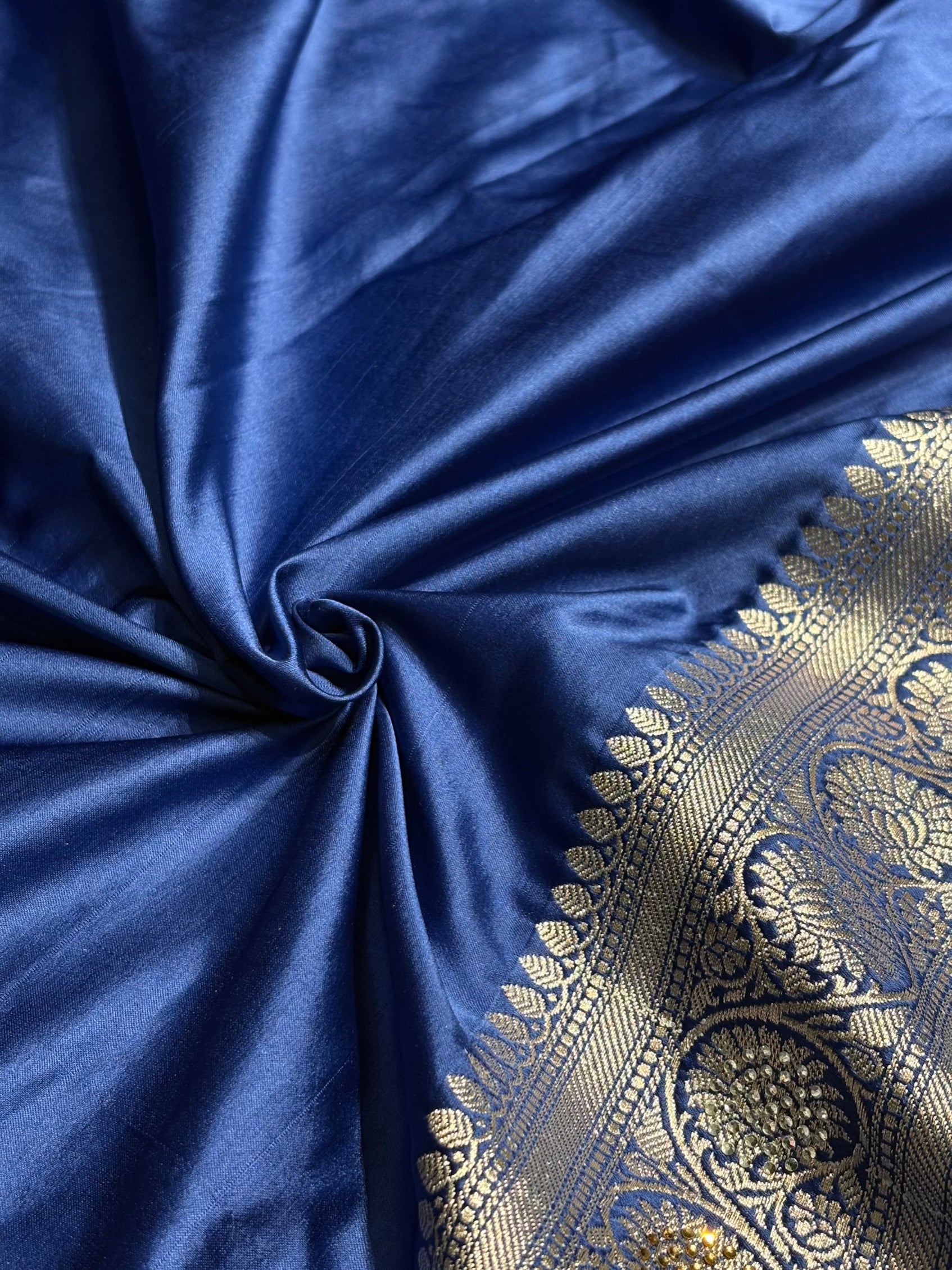 Banarasi Royal Blue Shades Jaal Mashru Silk Saree BMS63