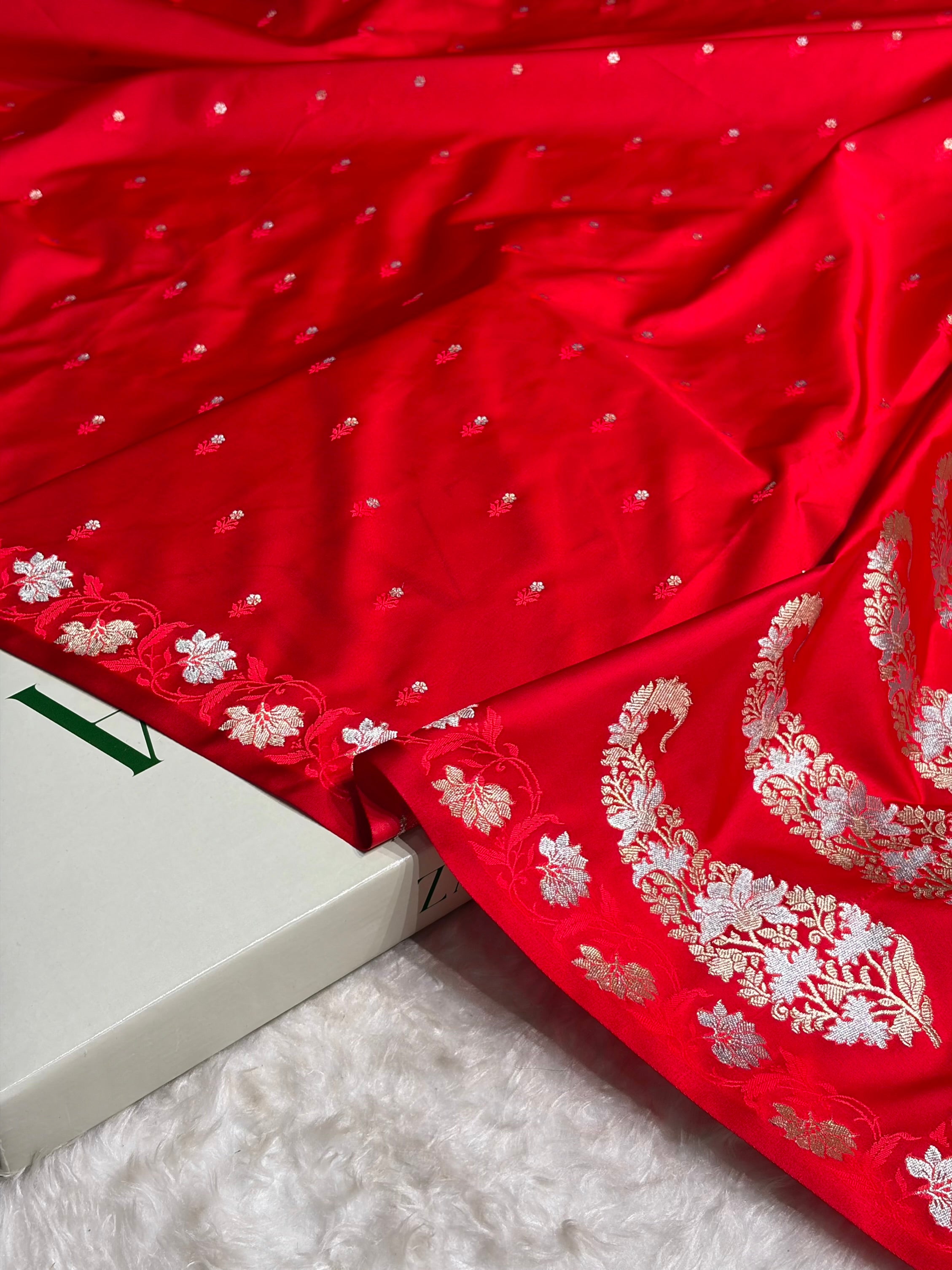 Red Floral Boota With Floral Border Mashru Silk Saree MSM 78