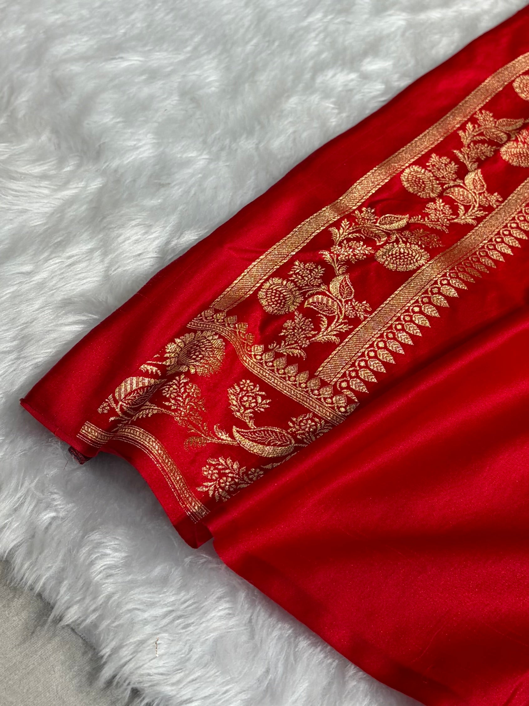 Banarasi Satin Katan Saree With Boota in Red Shades SK107