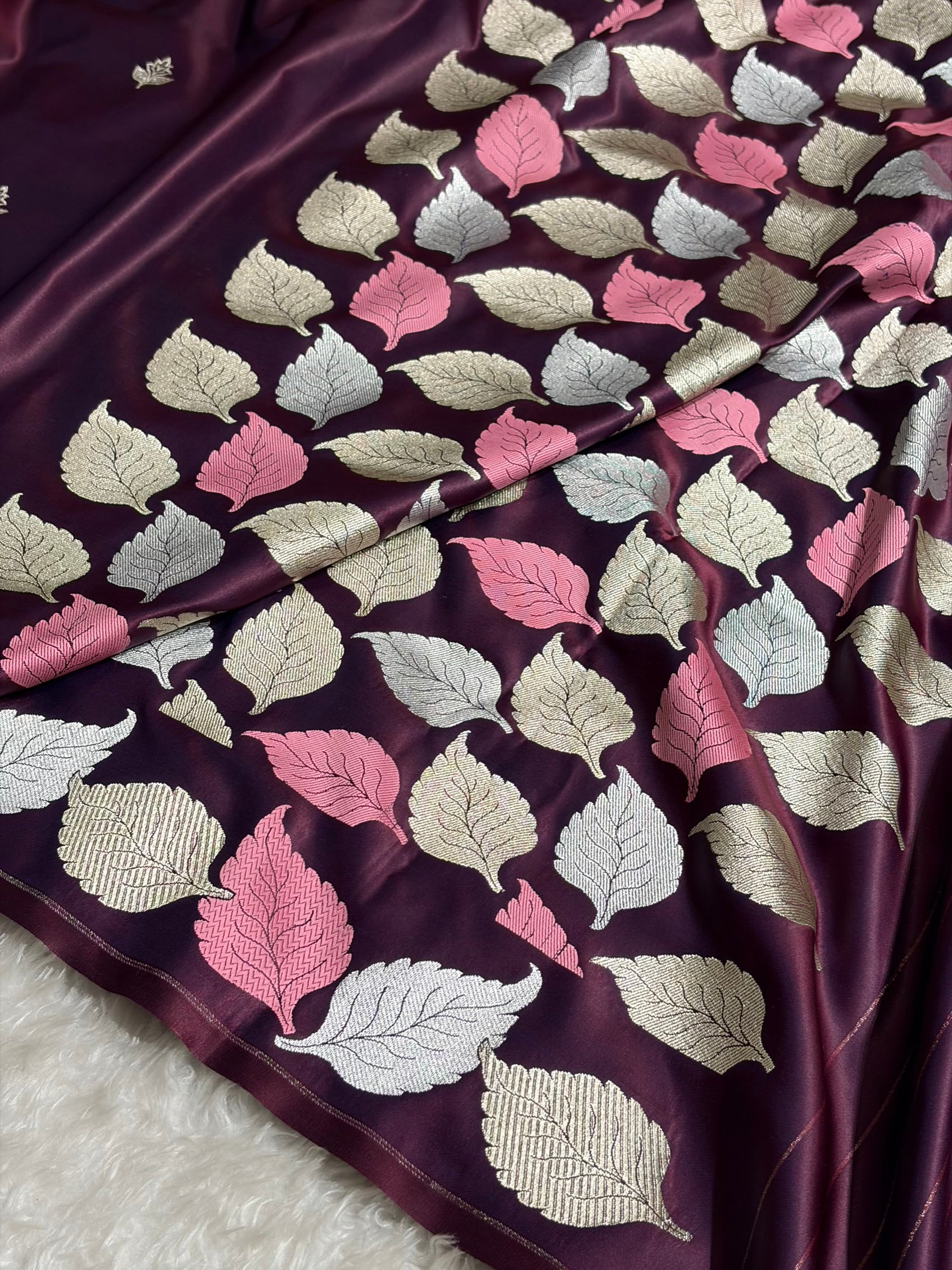 Cross Garnet Shades Banarasi Booti Pattern Mashru Silk Saree MSM-136