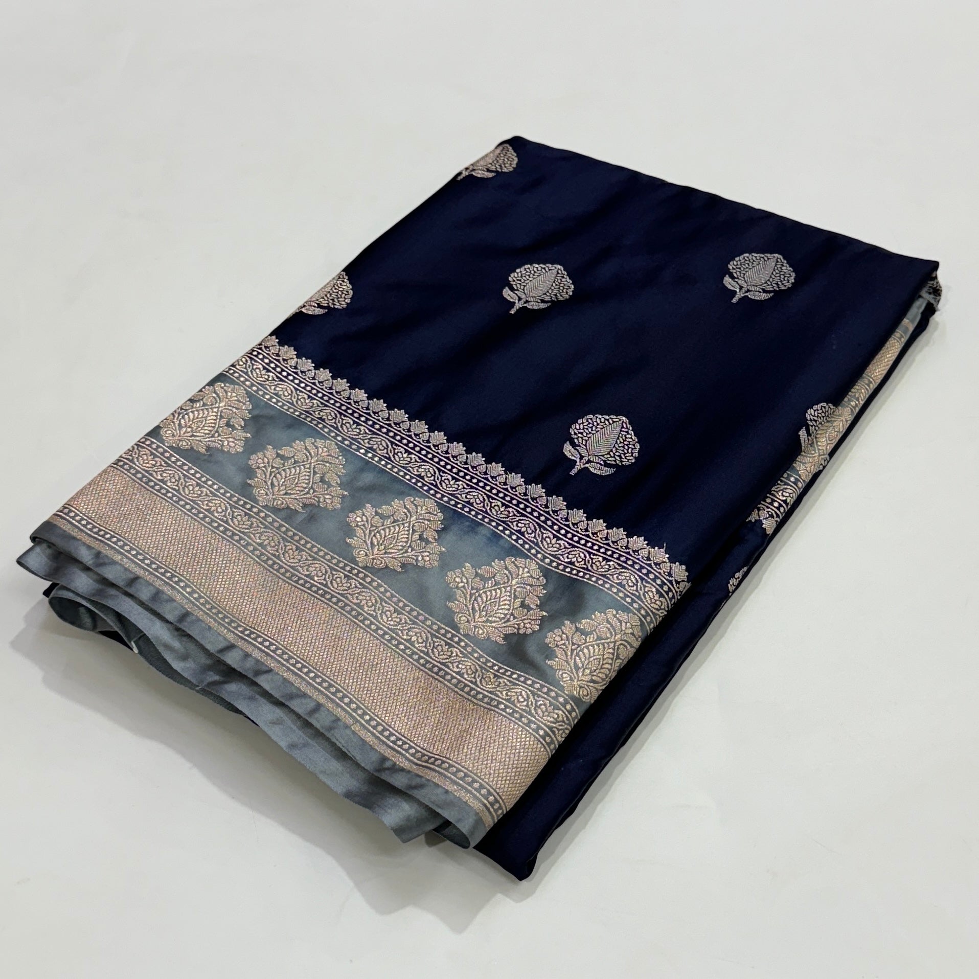 Navy -gray Combination Border Mashru Silk Saree With Big Border