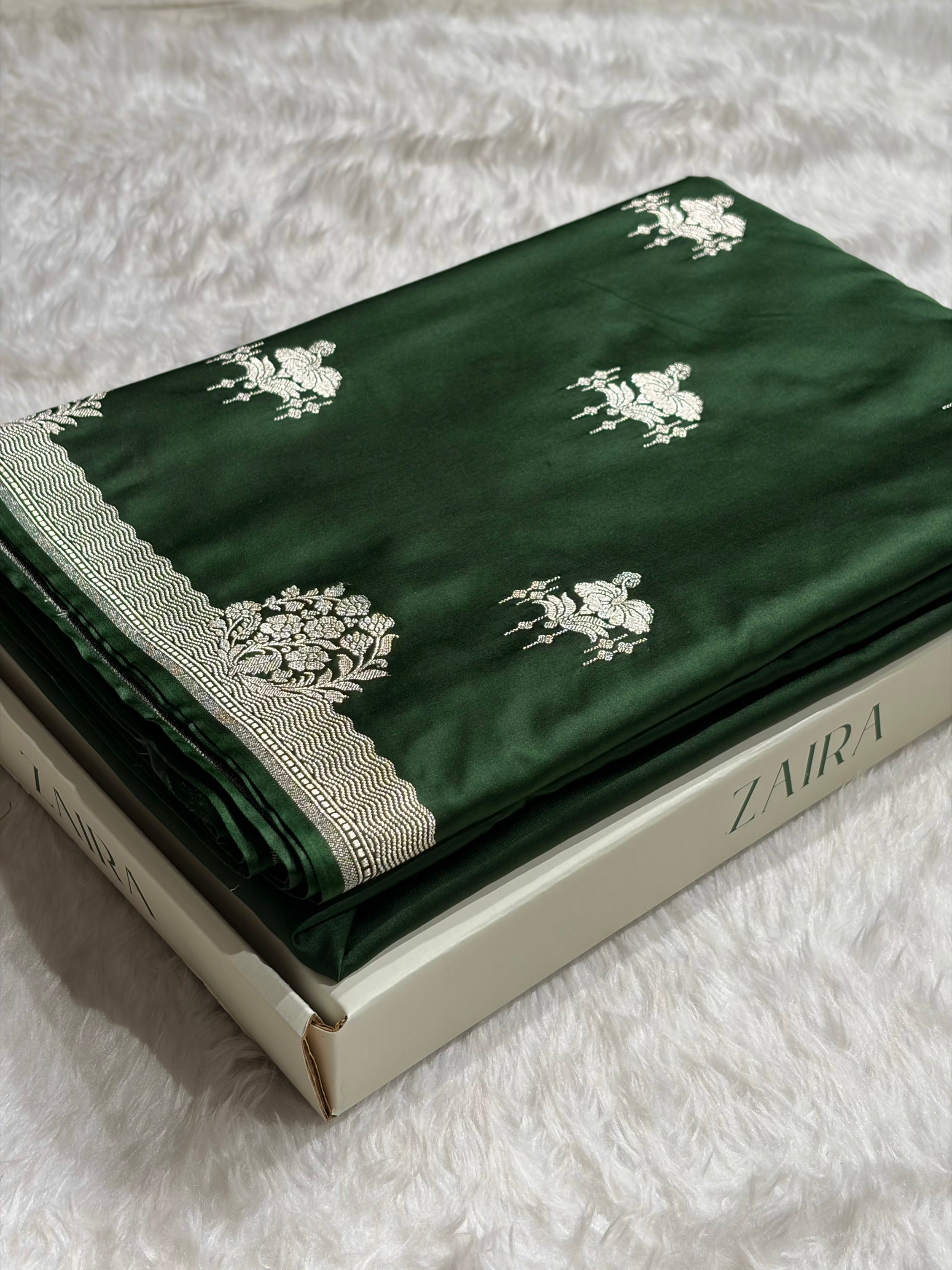Banarasi Bottle Green Shades Floral Mashru Silk Saree MS87