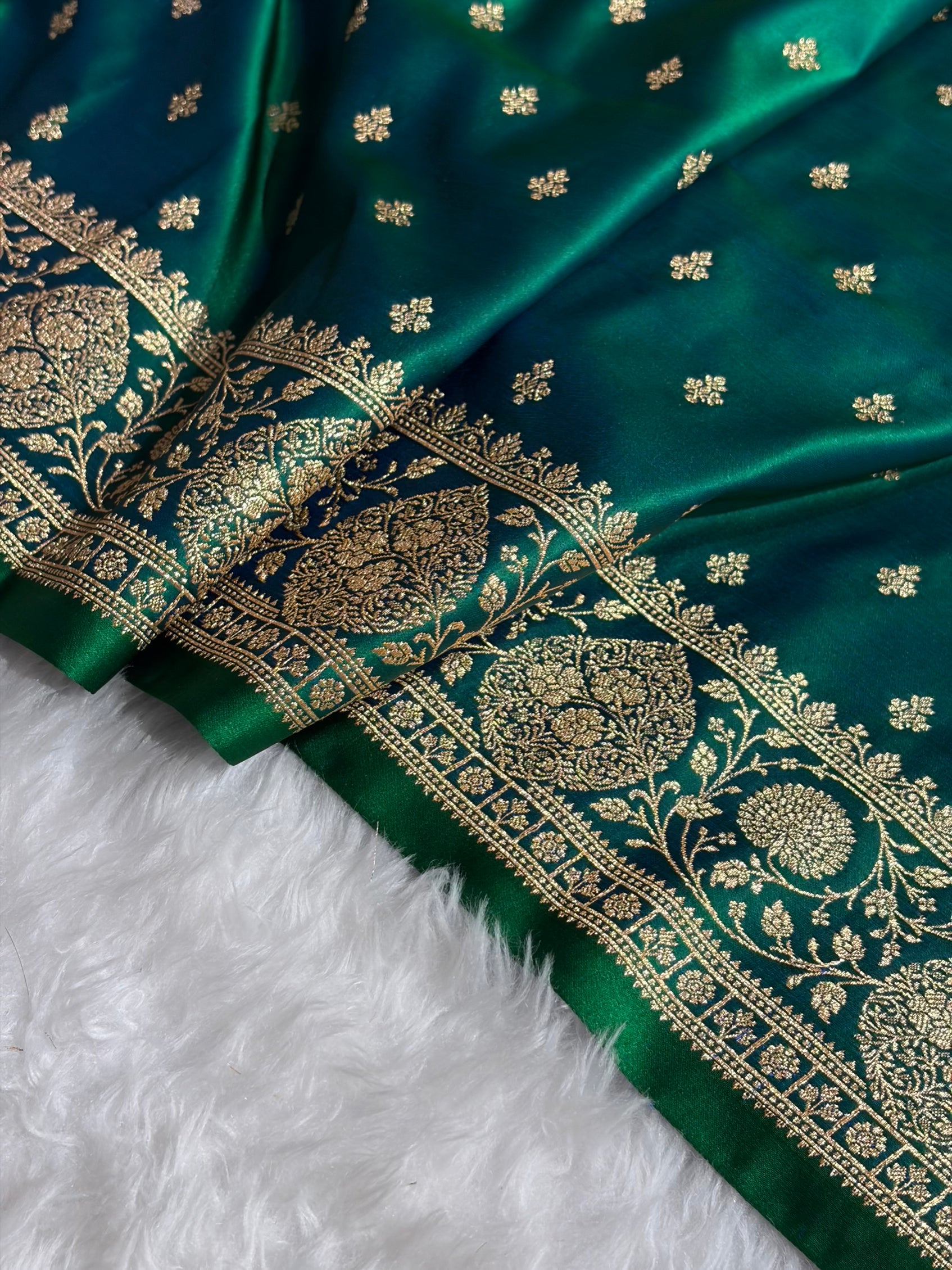 Banarasi Satin Katan Saree With Boota in Cross Green Shades SK117