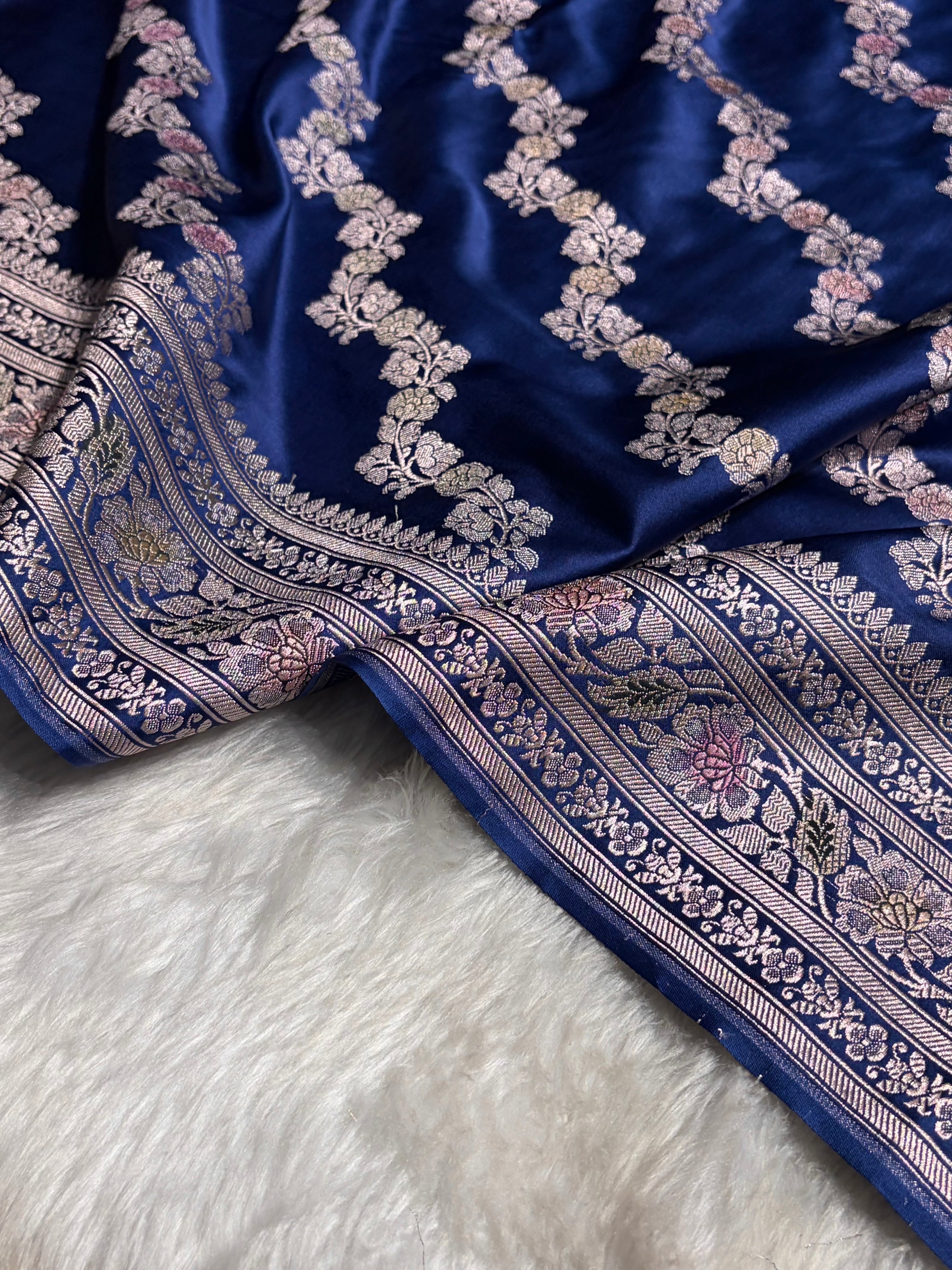 Royal Blue Shades Banarasi Minakari Mashru Silk Saree With Cross Pattern MS02