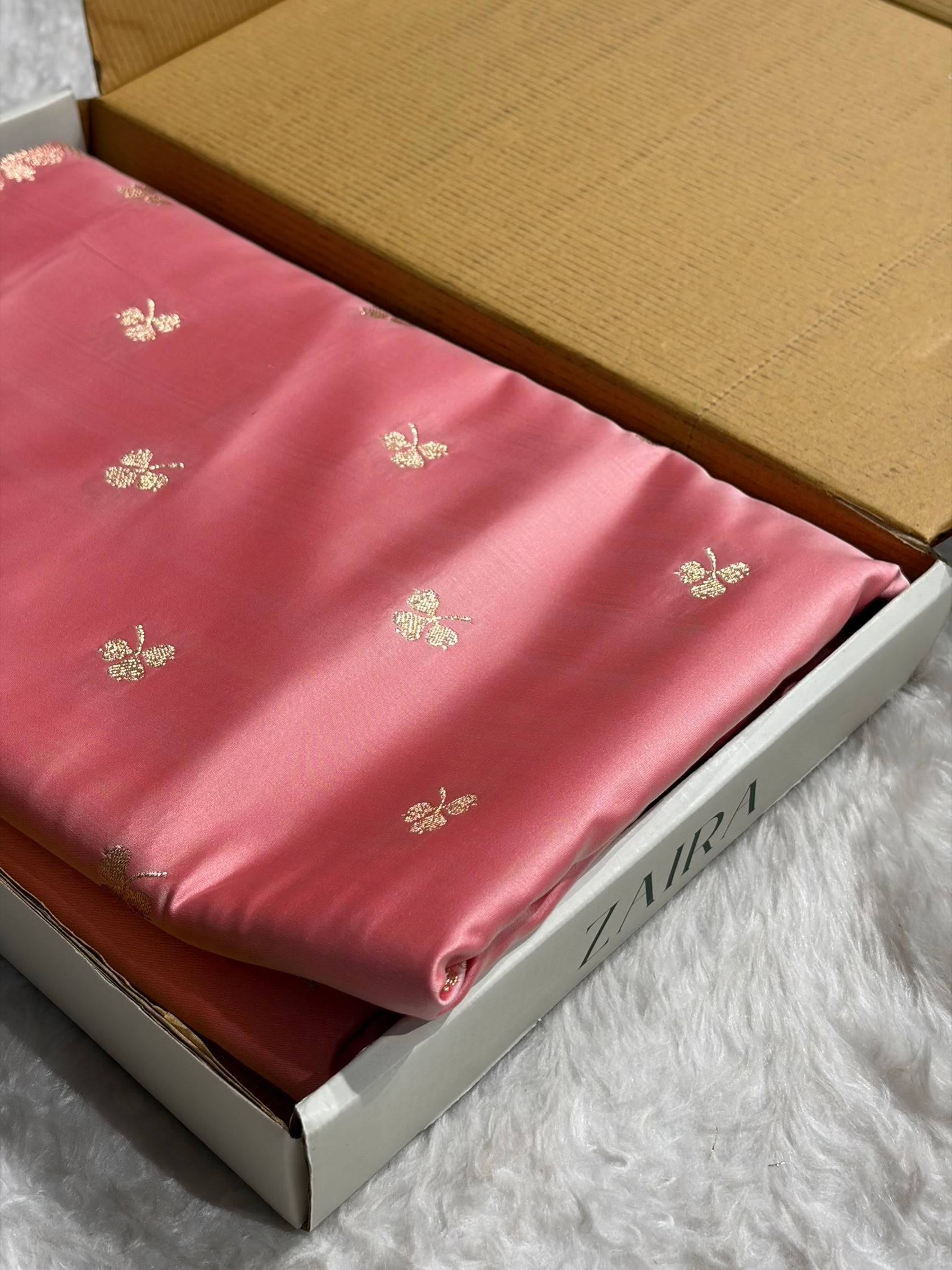 Banarasi Baby Pink Booti Katan Silk Saree SK09