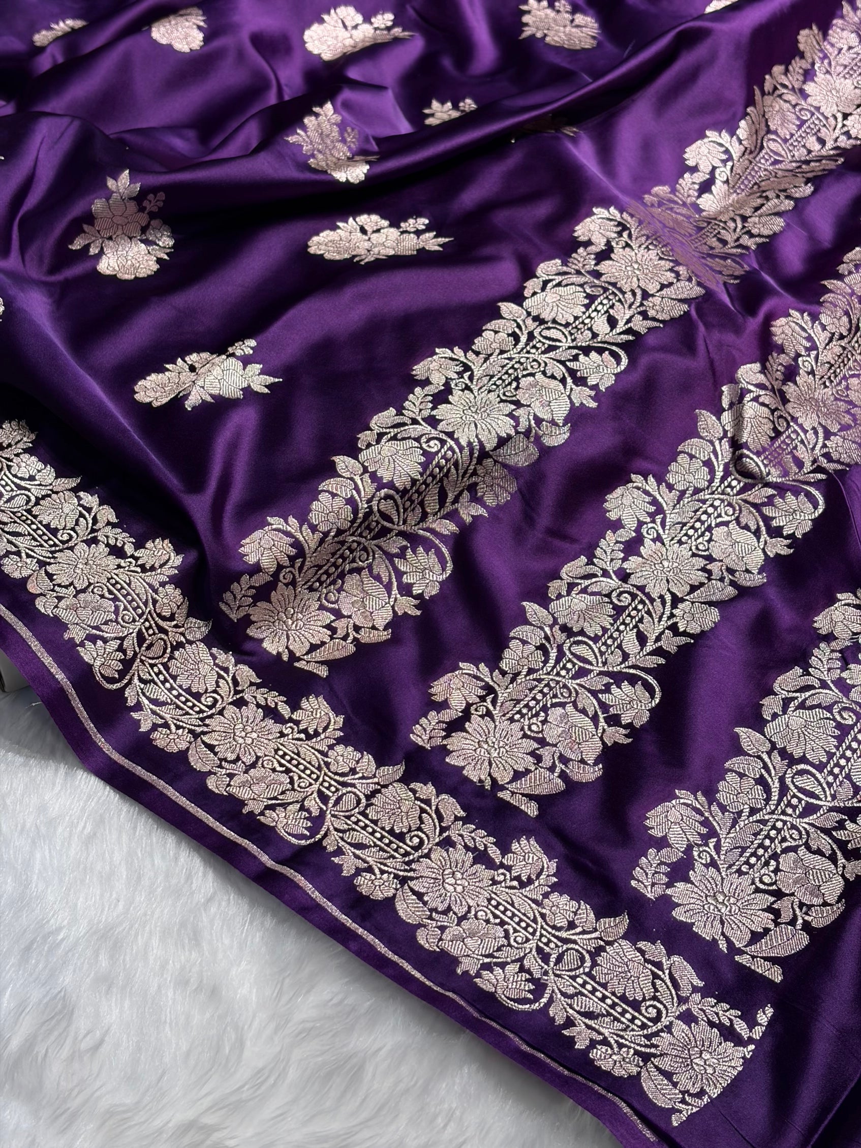 Banarasi Purple Shades Floral Mashru Silk Saree MS90