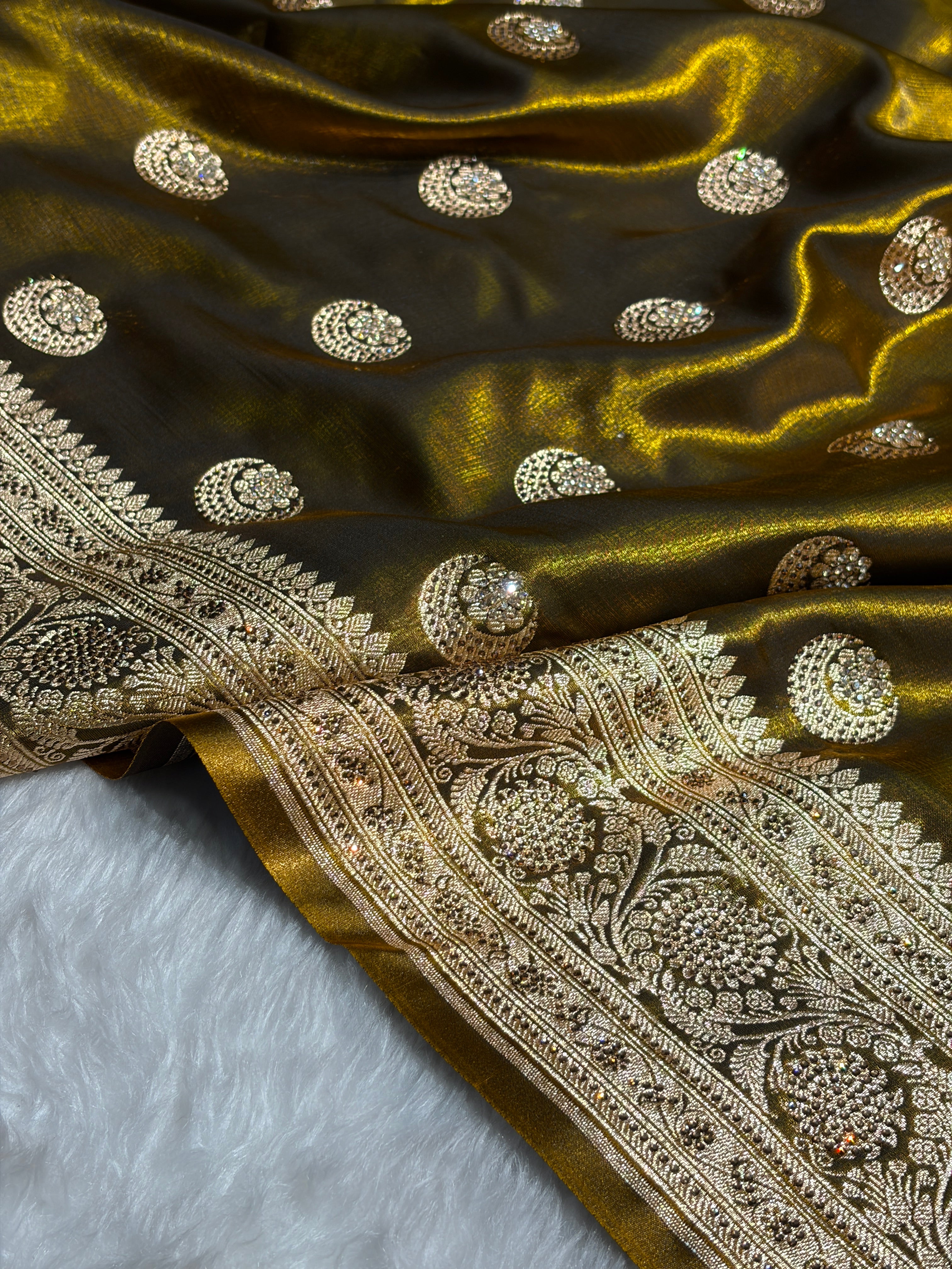 Chand Tara Mehendi Boota With Traditional Banarasi Swarovski Work BSS04 (R)