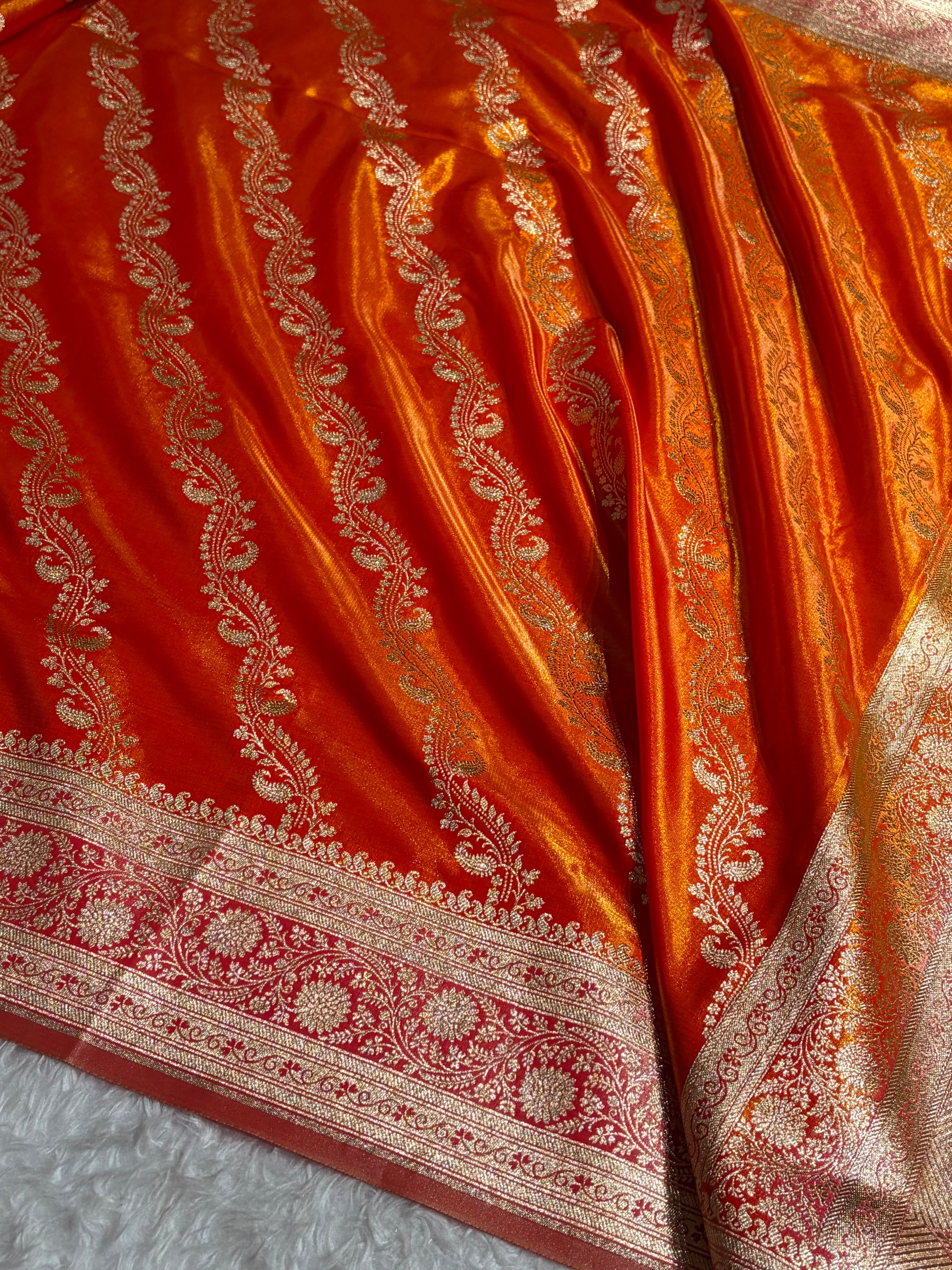 Fire Gold Contrast Shades Cross Pattern Banarasi Satin Silk Saree SS39